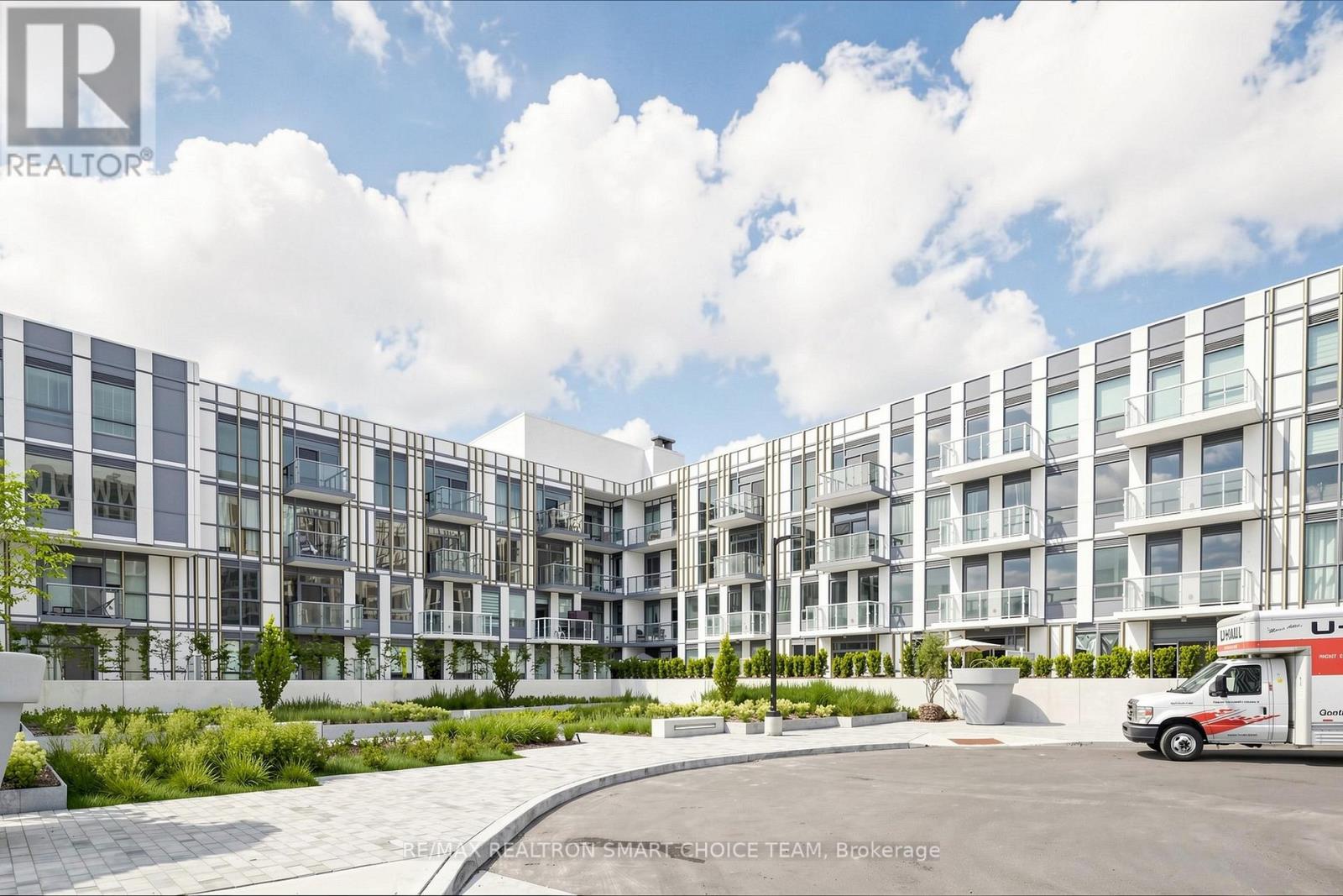 117 - 1005 DUNDAS STREET E