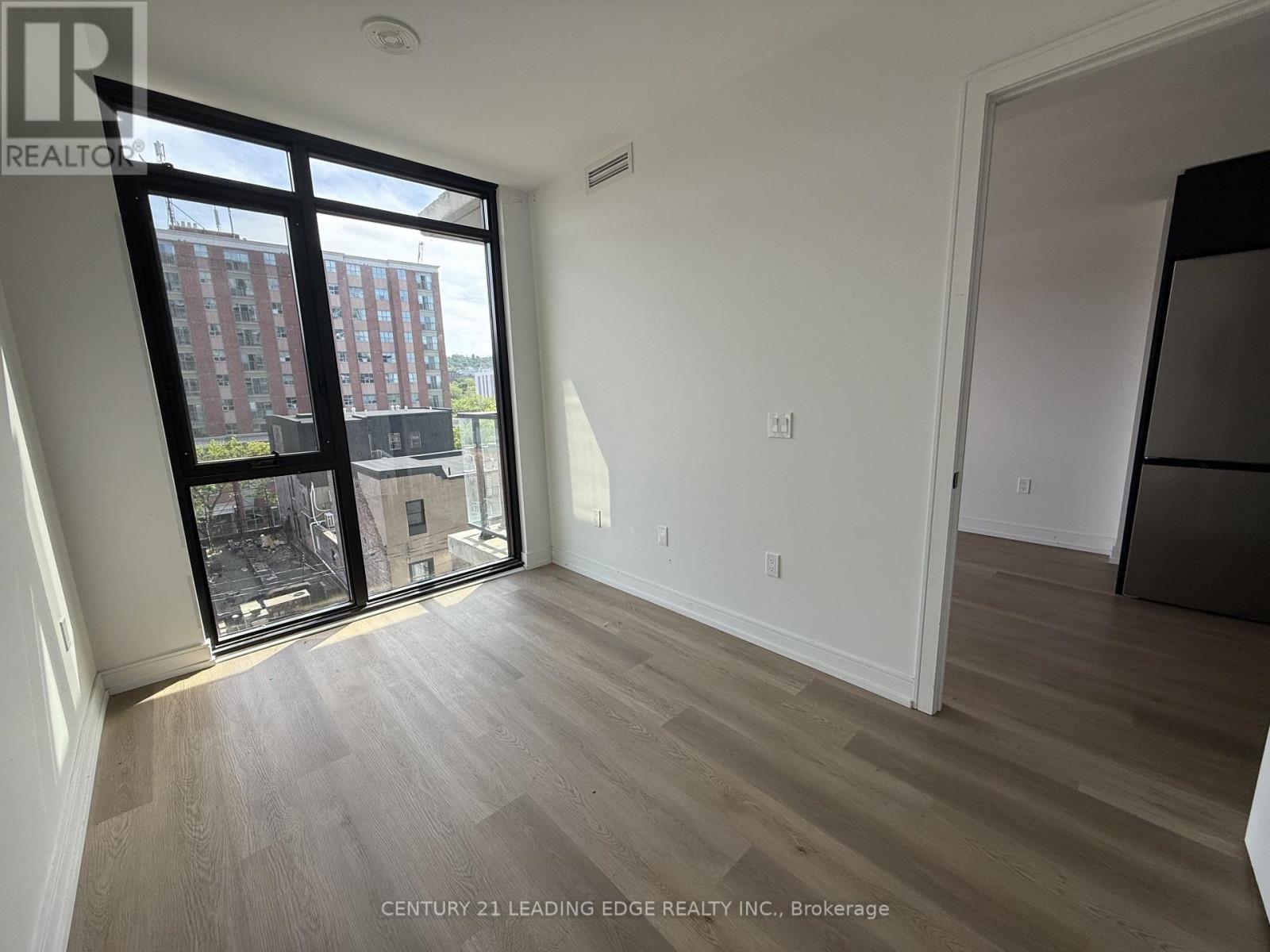 602 - 1 Jarvis Street, Hamilton, Ontario  L8R 0A8 - Photo 3 - X13520412