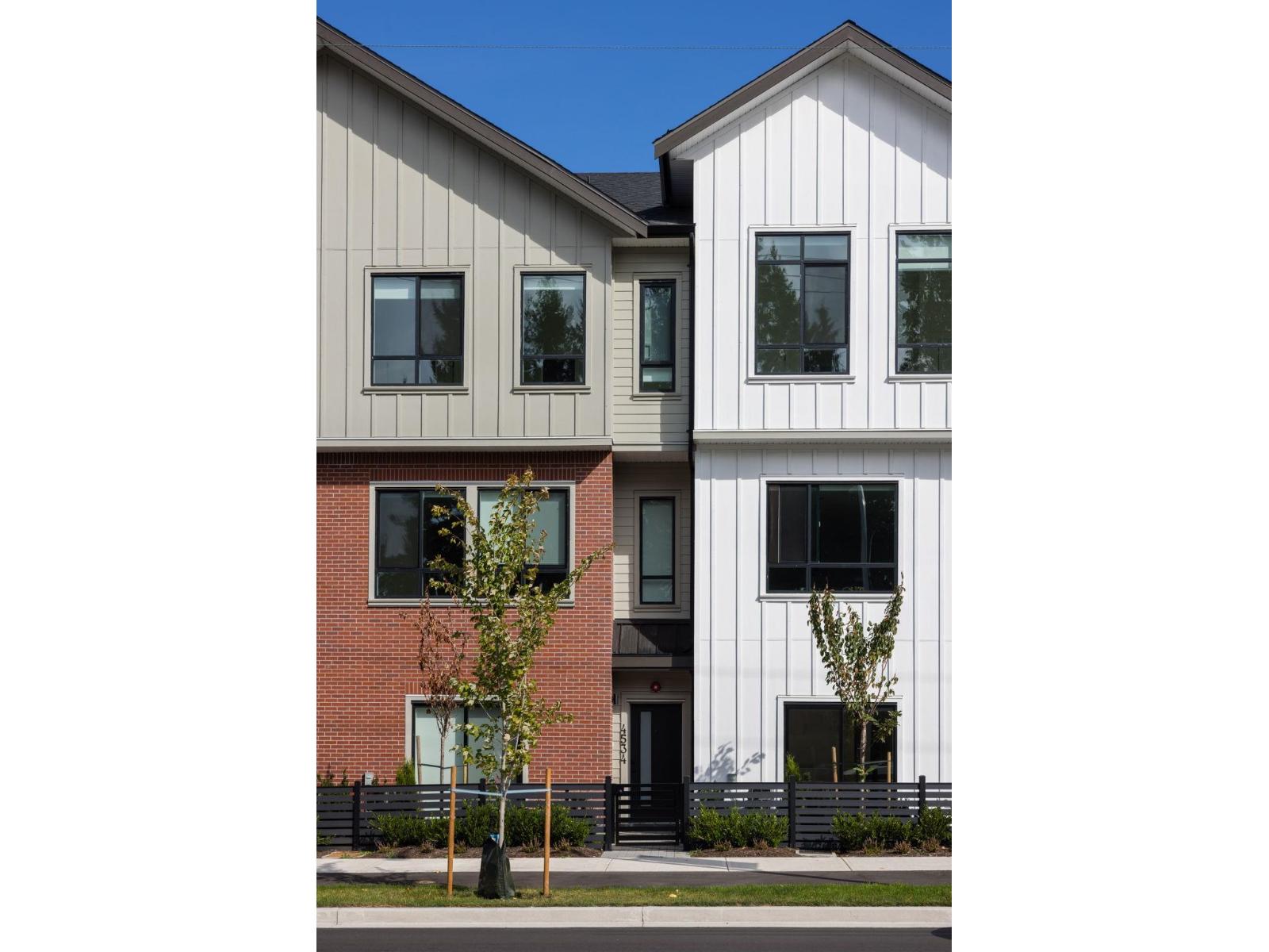4536 208 Street, Langley, British Columbia  V3A 2H9 - Photo 2 - R3142458