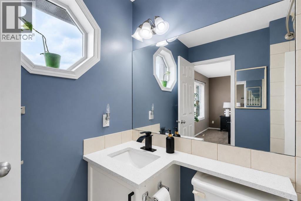 12 Copperfield Rise Se, Calgary, Alberta  T2Z 4R6 - Photo 33 - A2325983