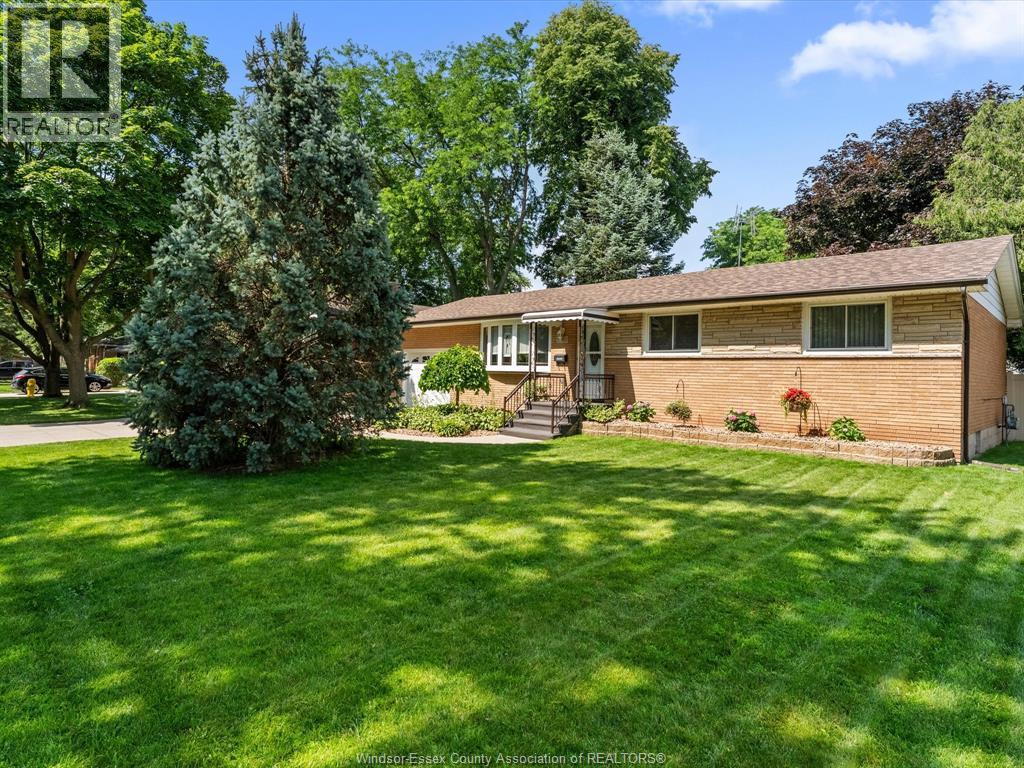5835 Canada, Lasalle, Ontario  N9H 1M5 - Photo 3 - 26015992