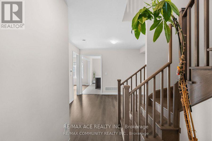 75 Ed Ewert Avenue, Clarington, Ontario  L1B 0W7 - Photo 6 - E12884850