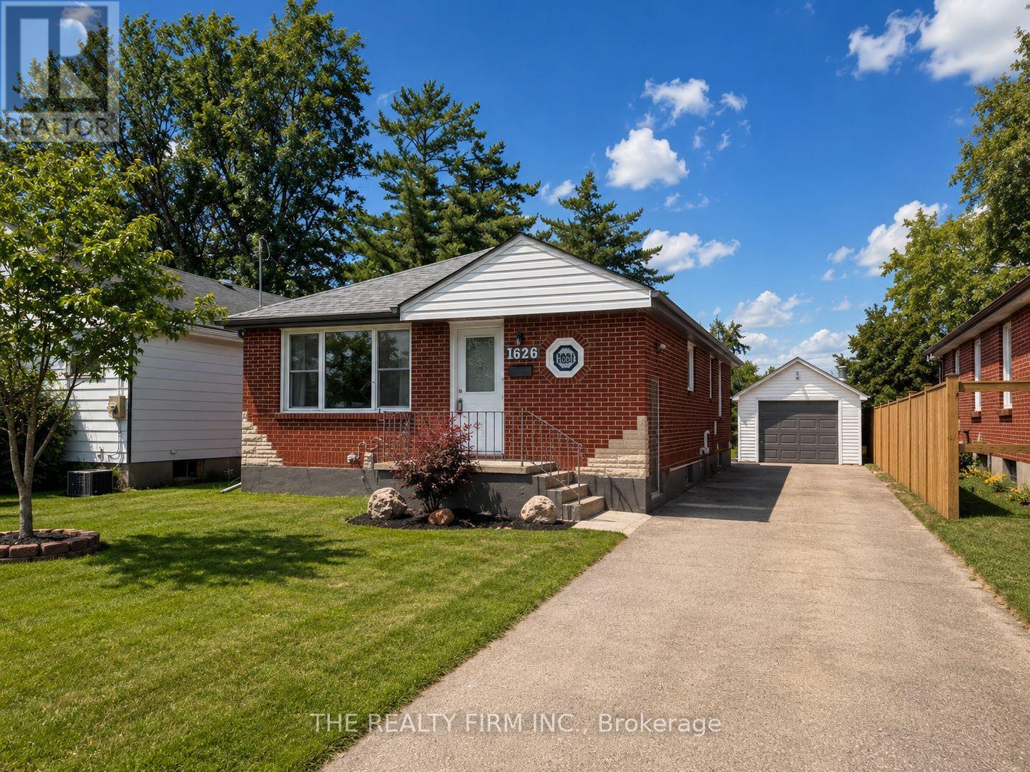 1626 LEONARD STREET, London East, Ontario
