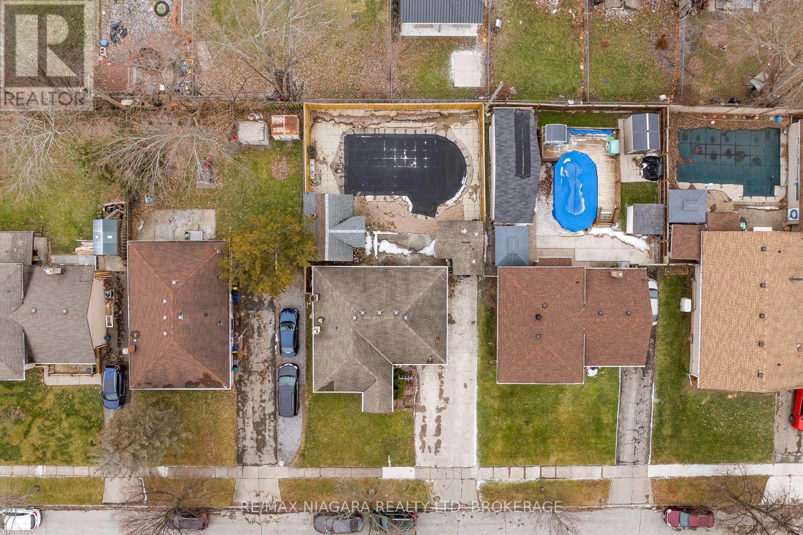 204 Hildred Street, Welland, Ontario L3B 1N1 - Photo 4 - X12698550