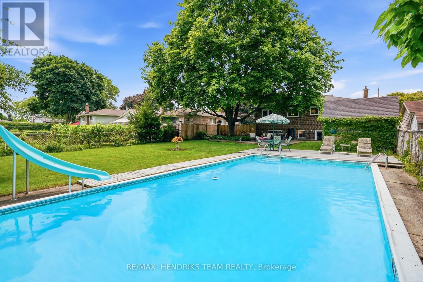 8 Tudor Gate Place, St. Catharines, Ontario  L2M 1K6 - Photo 28 - X13520696