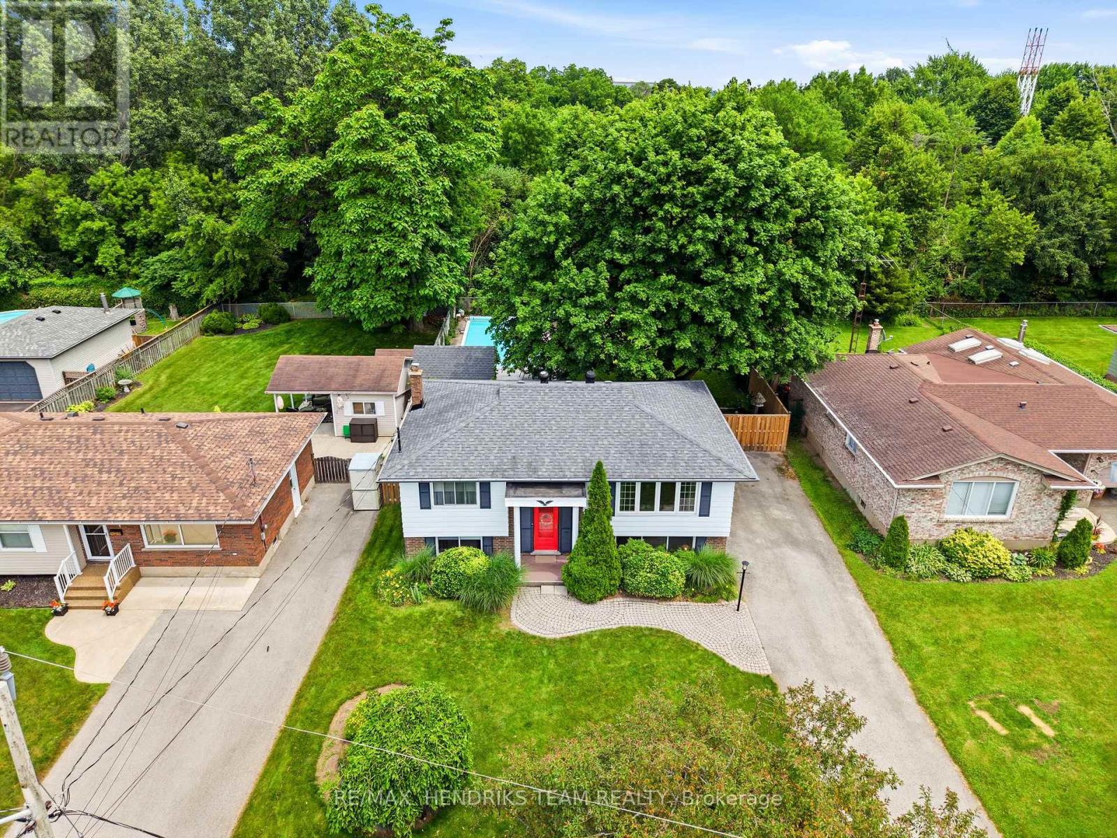 8 Tudor Gate Place, St. Catharines, Ontario  L2M 1K6 - Photo 32 - X13520696