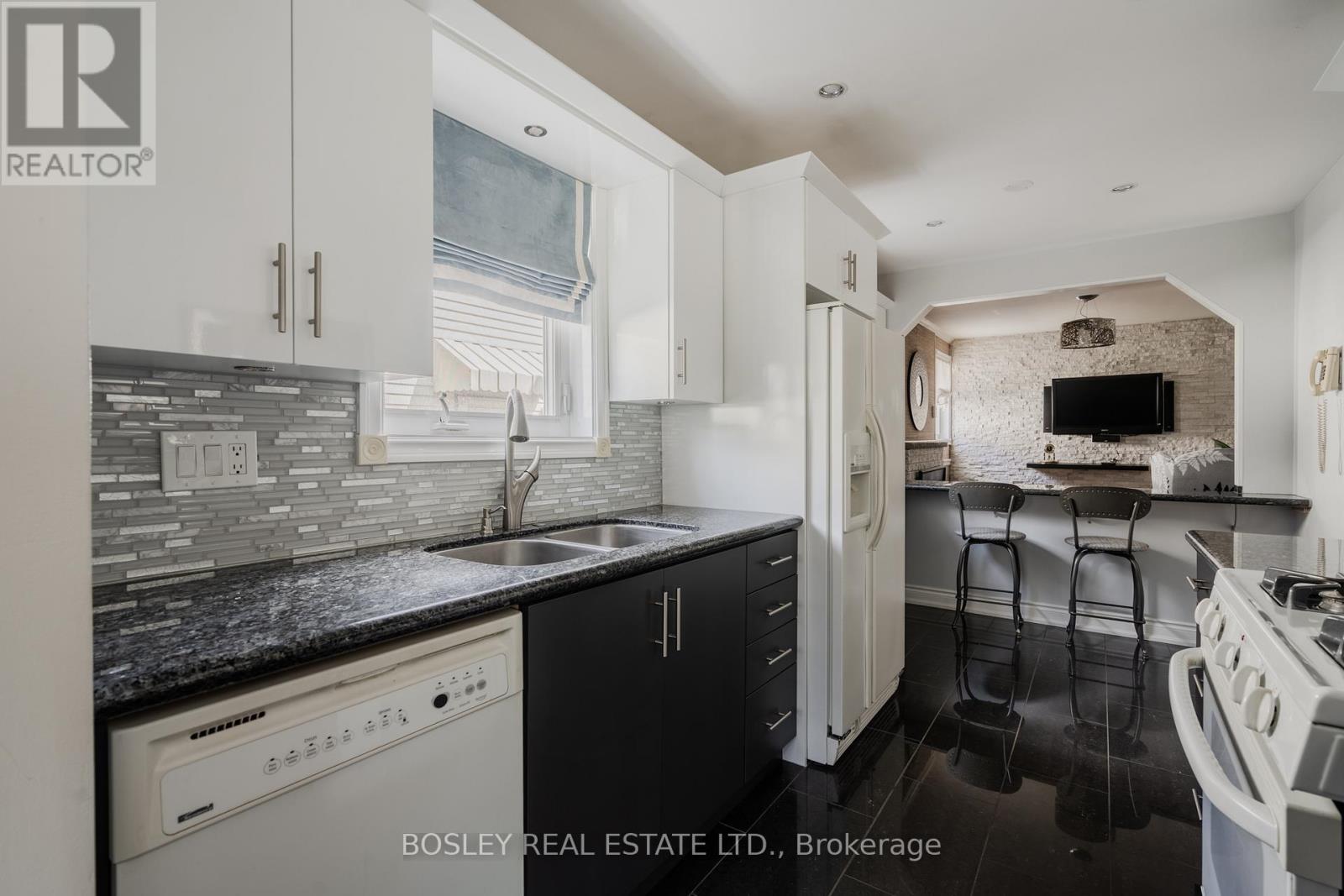 171 Simonston Boulevard, Markham, Ontario  L3T 4M1 - Photo 7 - N13222504