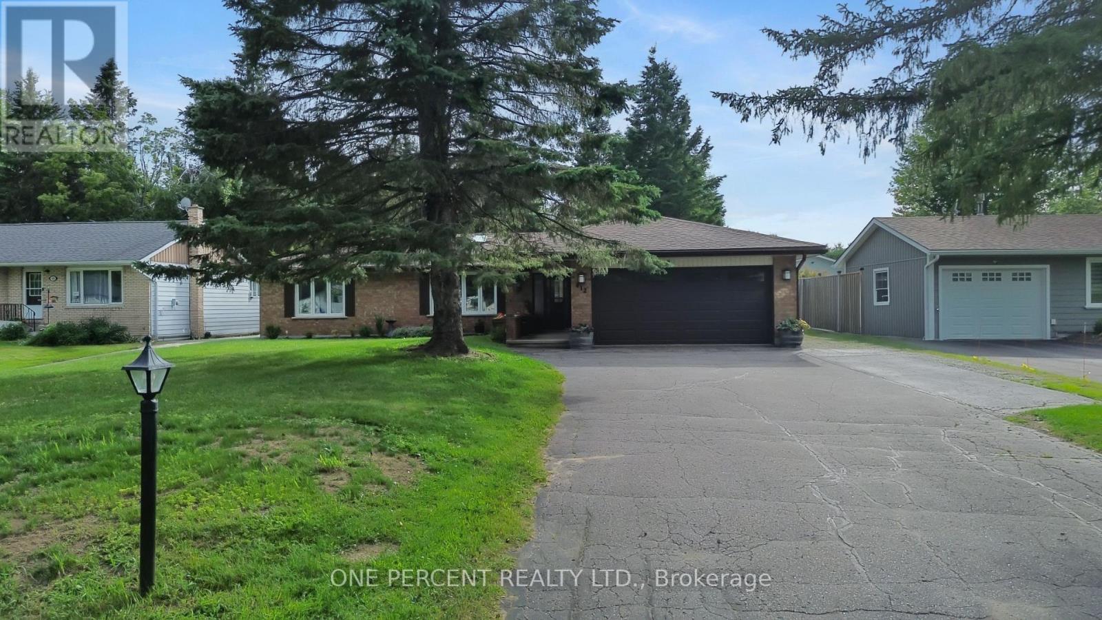 412 Manitoba Street, Bracebridge, Ontario  P0B 1C0 - Photo 2 - X13519838