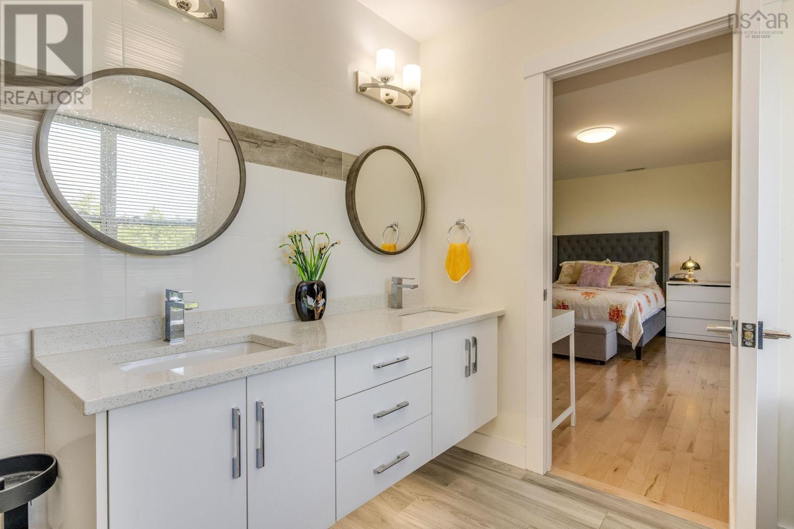 233 Transom Drive, Halifax, Nova Scotia  B3M 0L7 - Photo 30 - 202616496
