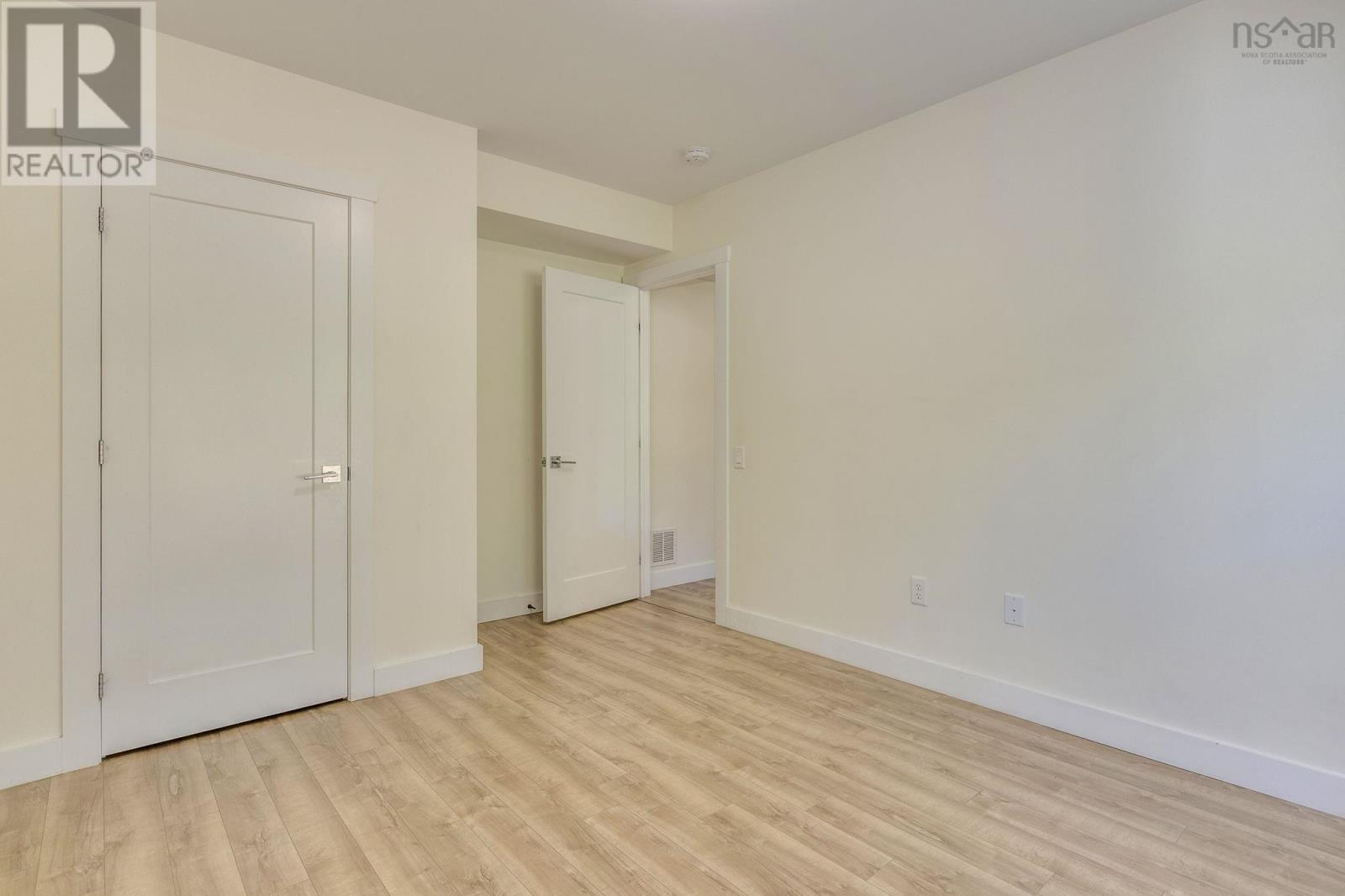 233 Transom Drive, Halifax, Nova Scotia  B3M 0L7 - Photo 44 - 202616496