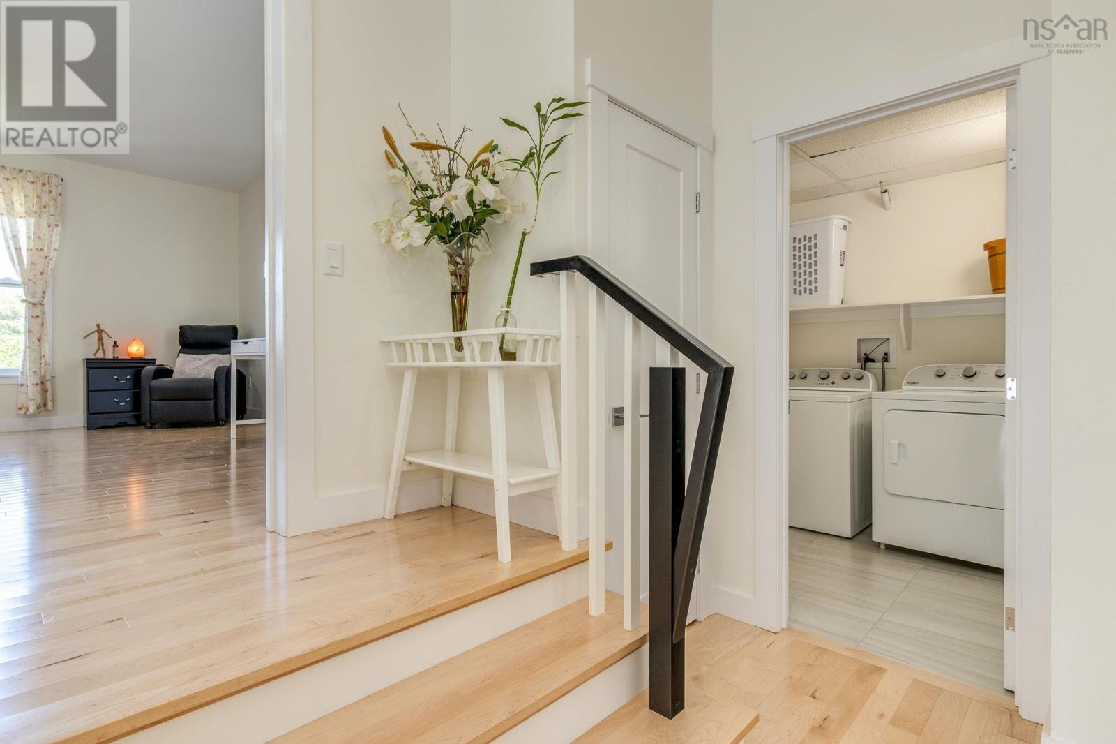 233 Transom Drive, Halifax, Nova Scotia  B3M 0L7 - Photo 31 - 202616496