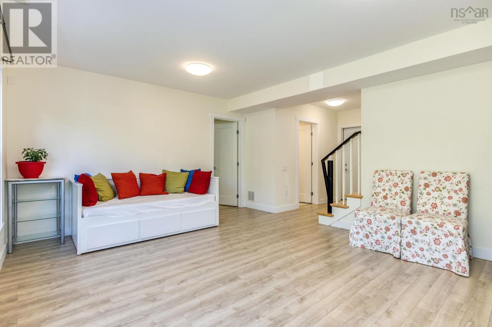 233 Transom Drive, Halifax, Nova Scotia  B3M 0L7 - Photo 41 - 202616496