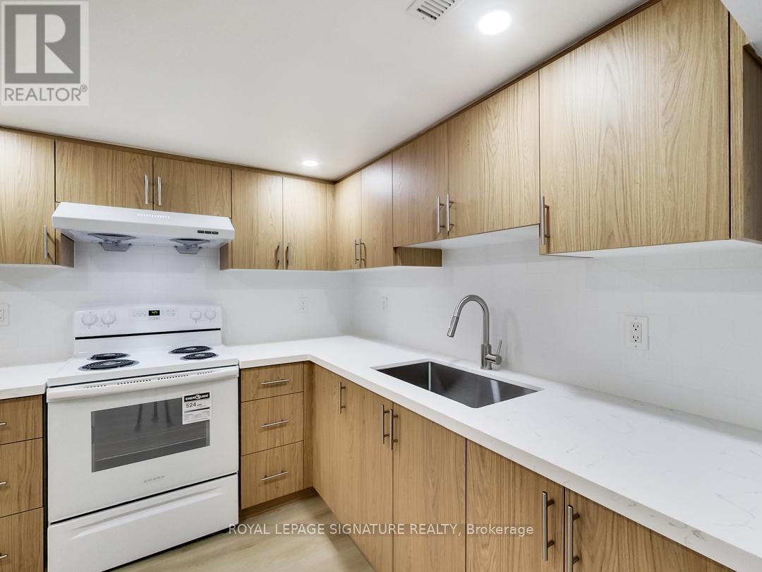 Bsmt - 896 Bathurst Street, Toronto, Ontario  M5R 3G3 - Photo 19 - C13520536