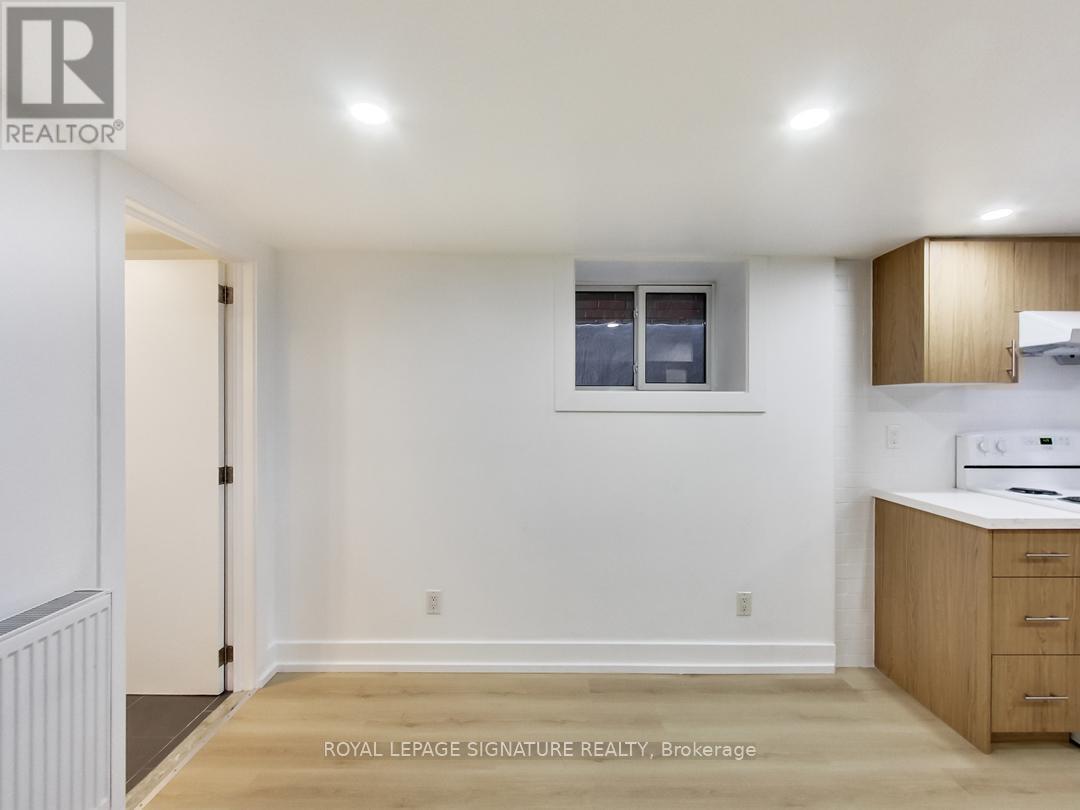 Bsmt - 896 Bathurst Street, Toronto, Ontario  M5R 3G3 - Photo 25 - C13520536