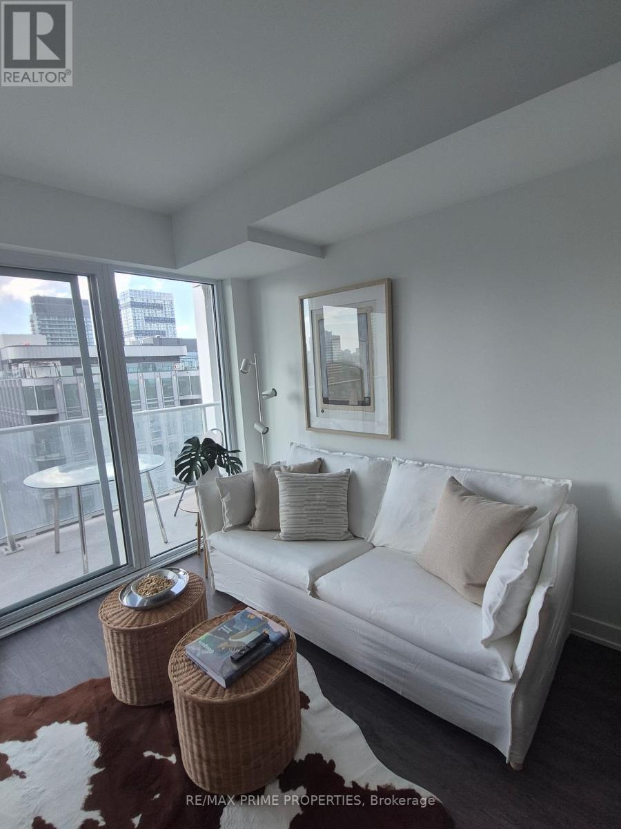 3215 - 88 Queen Street E, Toronto, Ontario  M5C 0B6 - Photo 5 - C13520544