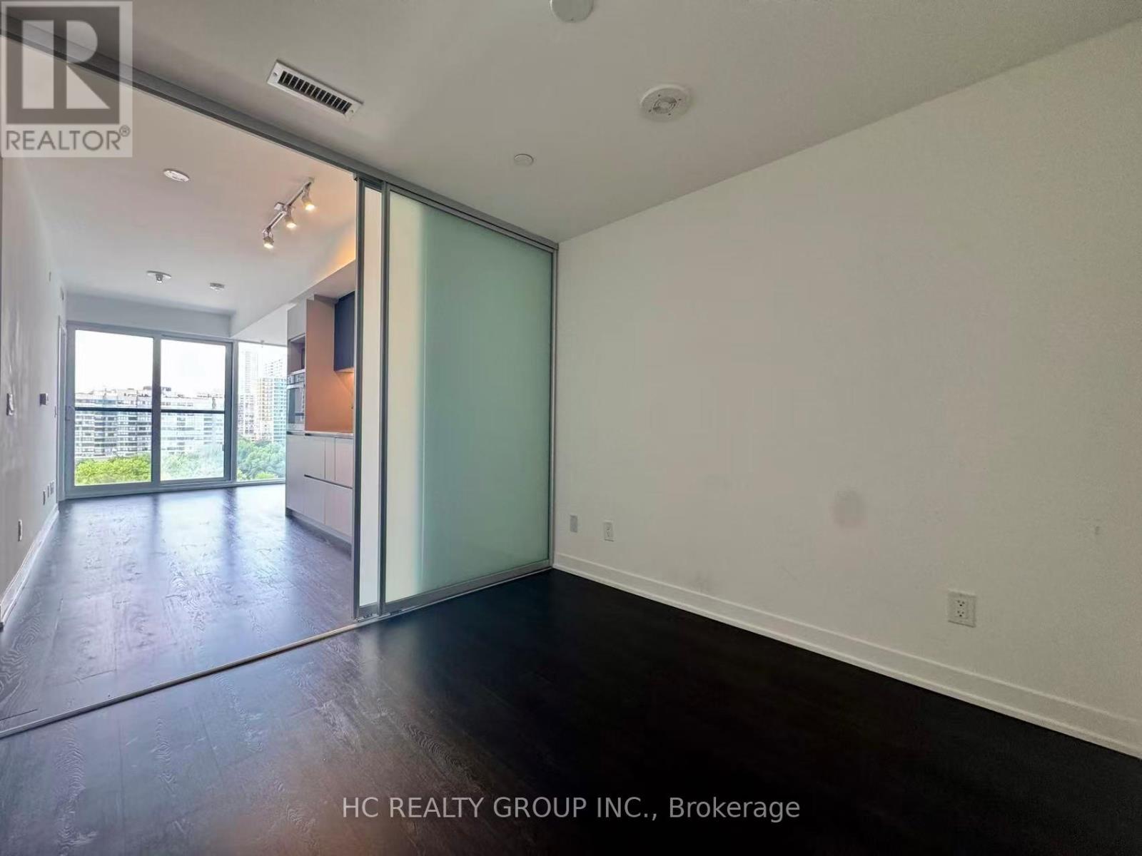 1208 - 319 Jarvis Street, Toronto (Moss Park), Ontario  M5B 0C8 - Photo 11 - C13520574