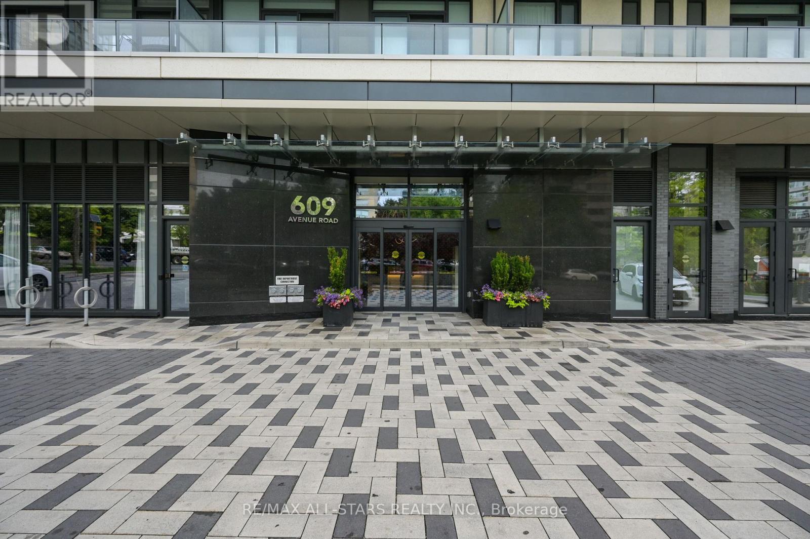 1001 - 609 Avenue Road, Toronto (Yonge-St. Clair), Ontario  M4V 0B1 - Photo 2 - C13520650