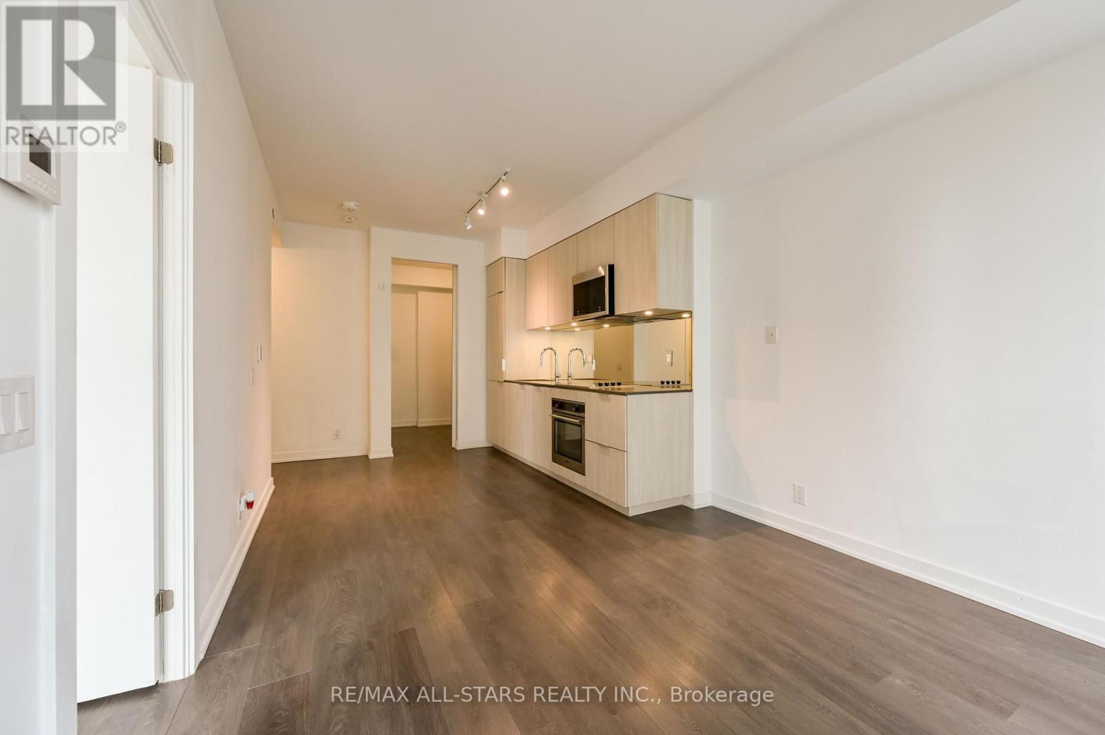 1001 - 609 Avenue Road, Toronto (Yonge-St. Clair), Ontario  M4V 0B1 - Photo 6 - C13520650