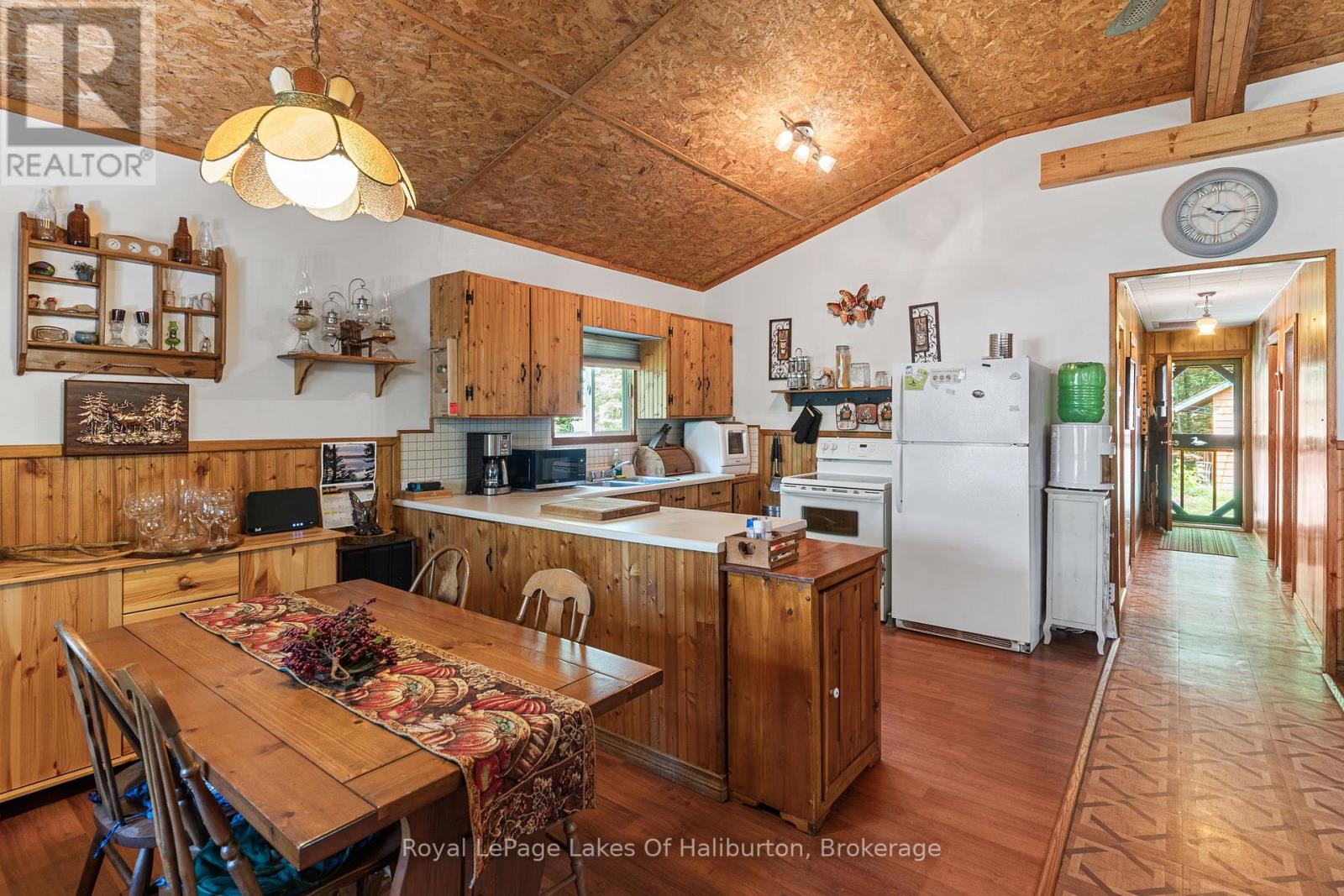 1079 Halls Lake Road, Algonquin Highlands, Ontario  K0M 1S0 - Photo 15 - X13520590