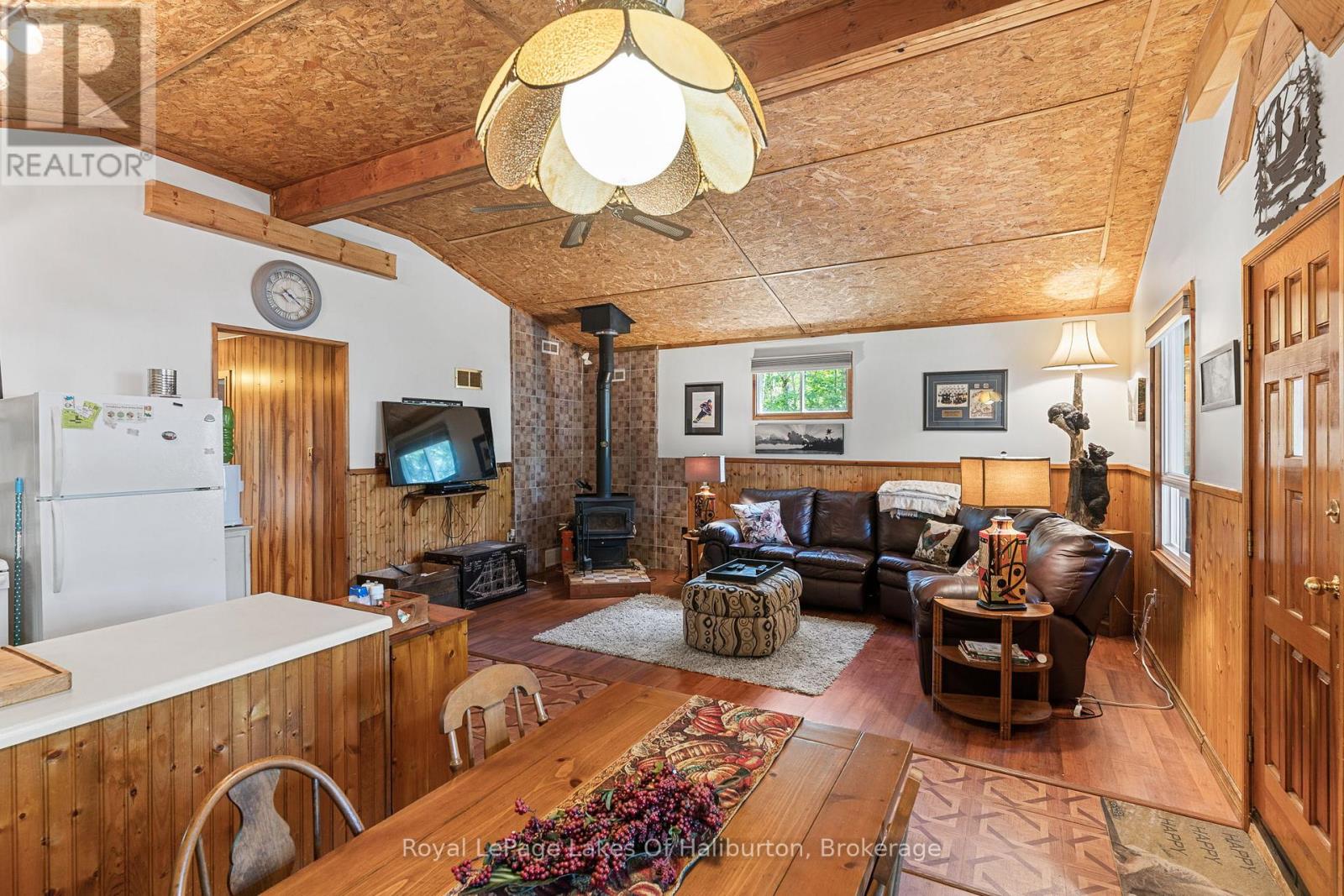 1079 Halls Lake Road, Algonquin Highlands, Ontario  K0M 1S0 - Photo 23 - X13520590