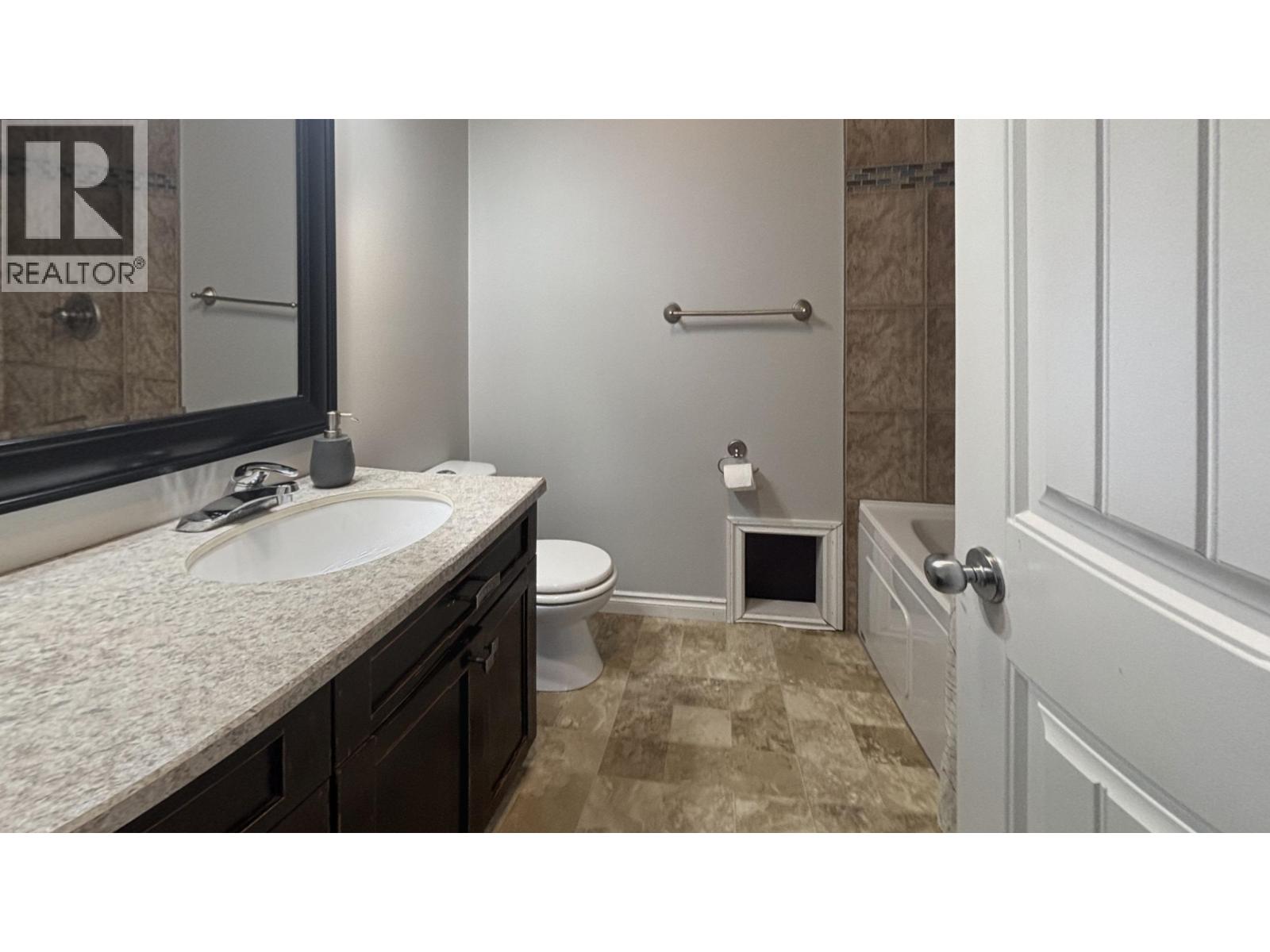 9405 River Drive, Fort St. John, British Columbia  V1J 4M7 - Photo 14 - R3142424