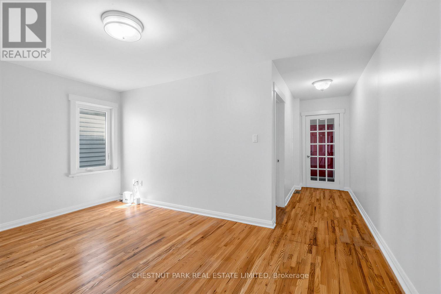 25 Kenworthy Avenue, Toronto, Ontario  M1L 3B1 - Photo 6 - E13520684