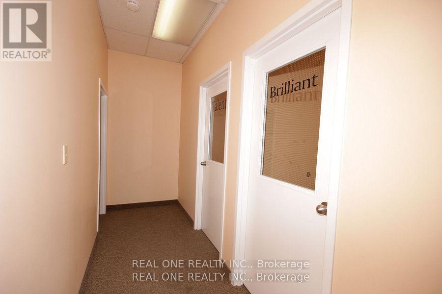 #9 - 1455 Sixteenth Avenue, Richmond Hill, Ontario  L4B 4W5 - Photo 9 - N13520540