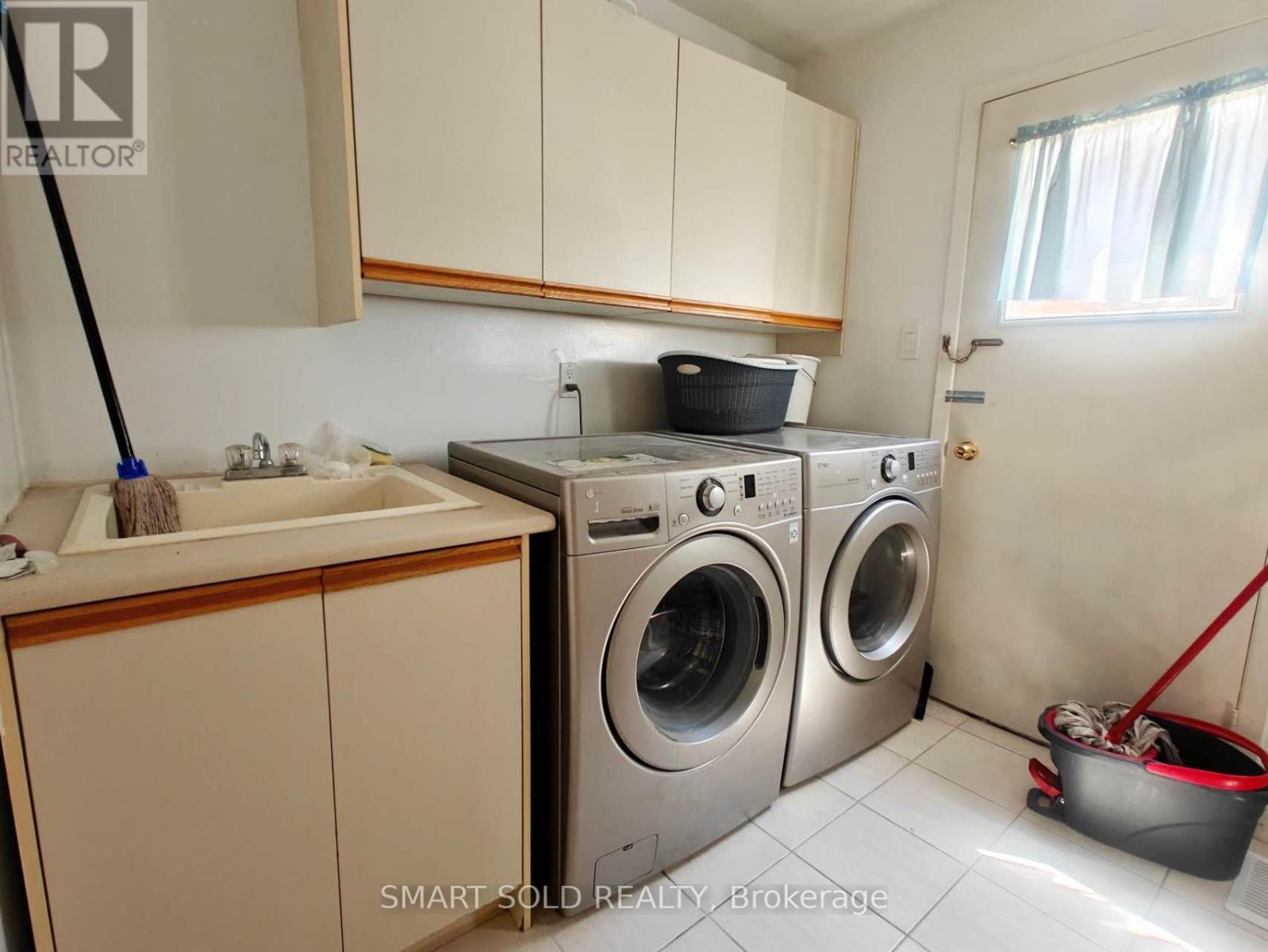 67 Emmeloord Crescent, Markham, Ontario  L3R 1P9 - Photo 7 - N13520614