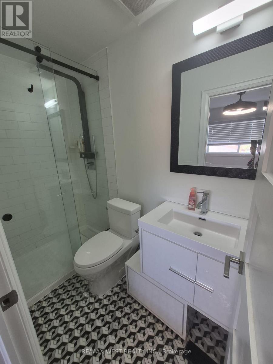 33 - 3020 Cedarglen Gate, Mississauga, Ontario  L5C 4S7 - Photo 10 - W13520530