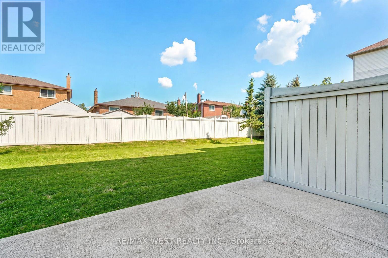 33 - 3020 Cedarglen Gate, Mississauga, Ontario  L5C 4S7 - Photo 14 - W13520530