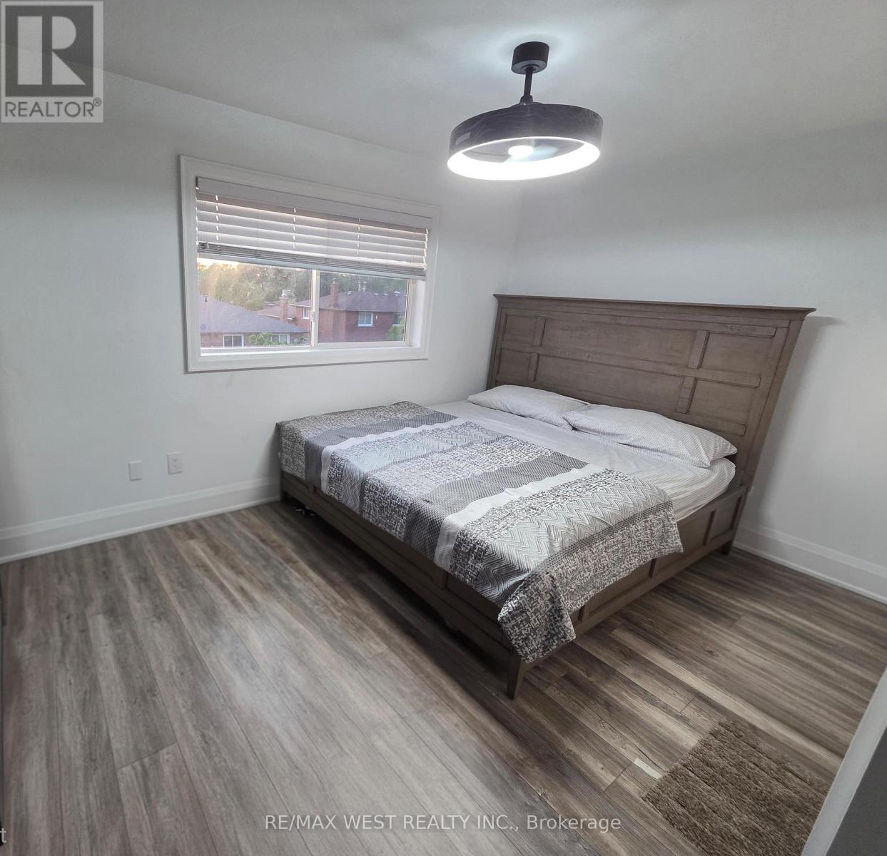 33 - 3020 Cedarglen Gate, Mississauga, Ontario  L5C 4S7 - Photo 8 - W13520530