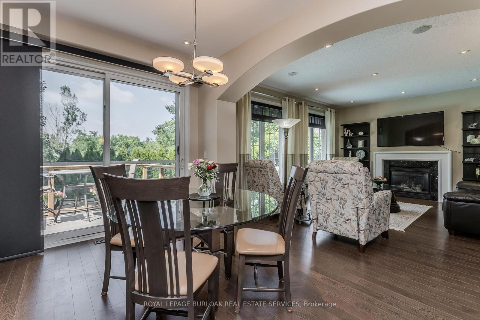 2330 Valleyridge Drive, Oakville, Ontario  L6M 5C7 - Photo 14 - W13520576