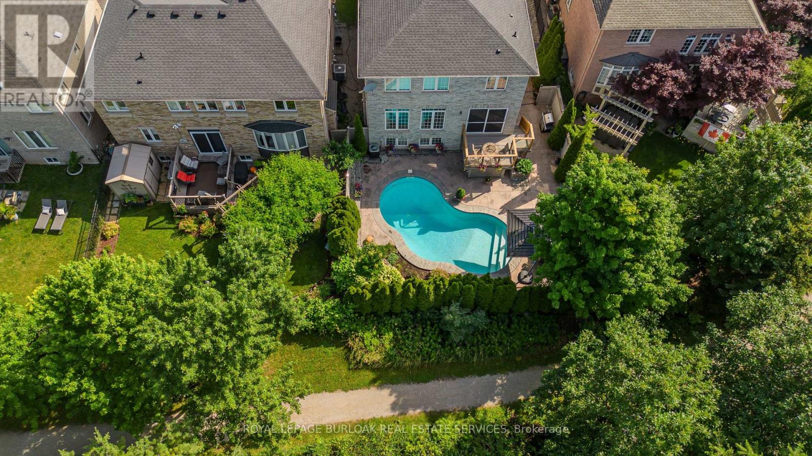 2330 Valleyridge Drive, Oakville, Ontario  L6M 5C7 - Photo 3 - W13520576