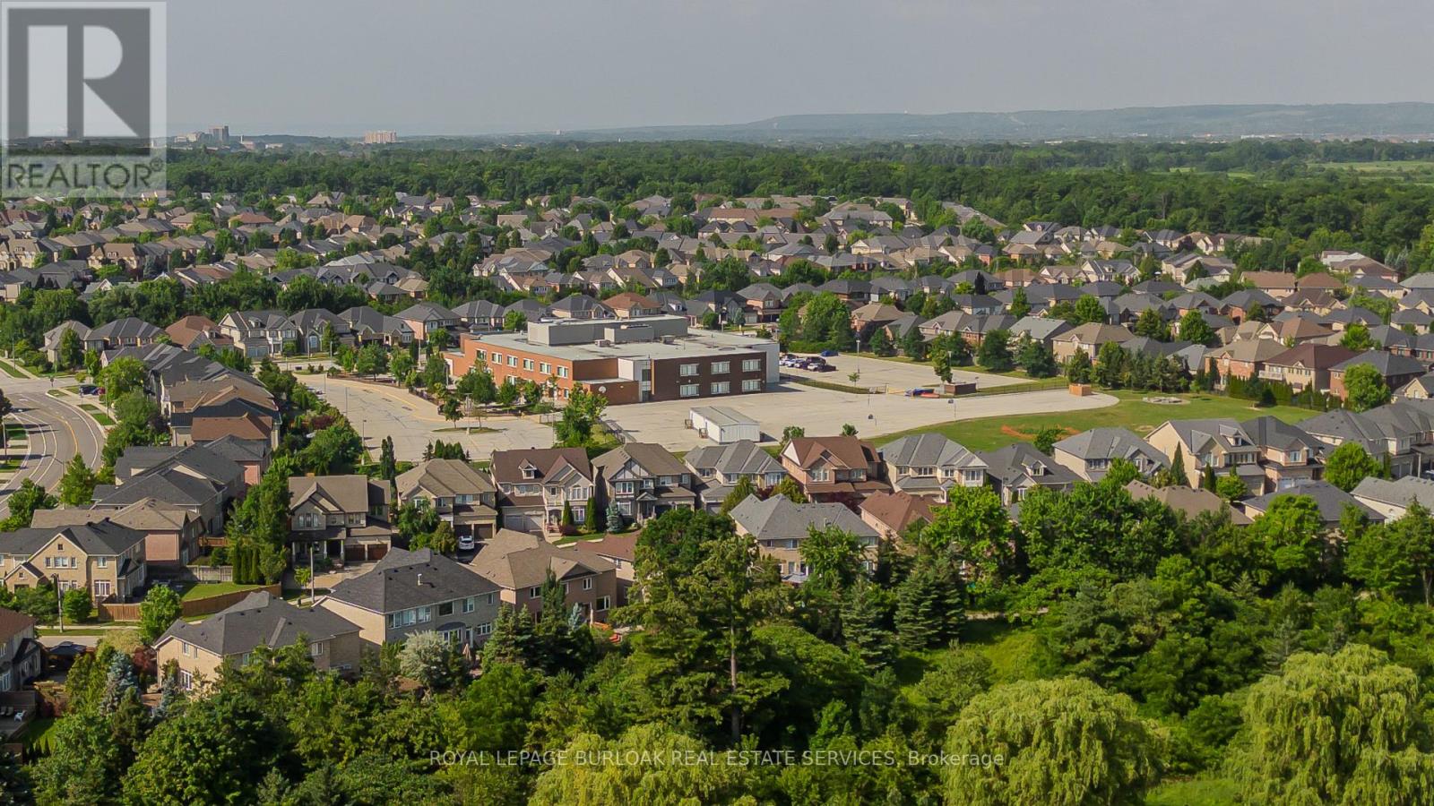 2330 Valleyridge Drive, Oakville, Ontario  L6M 5C7 - Photo 40 - W13520576
