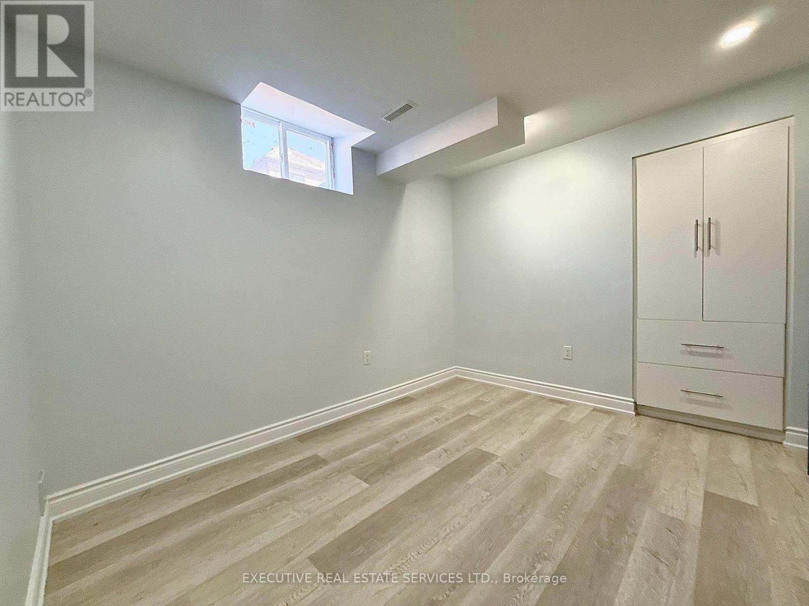 17 Forsyth Crescent, Brampton, Ontario  L6X 5N2 - Photo 6 - W13520654