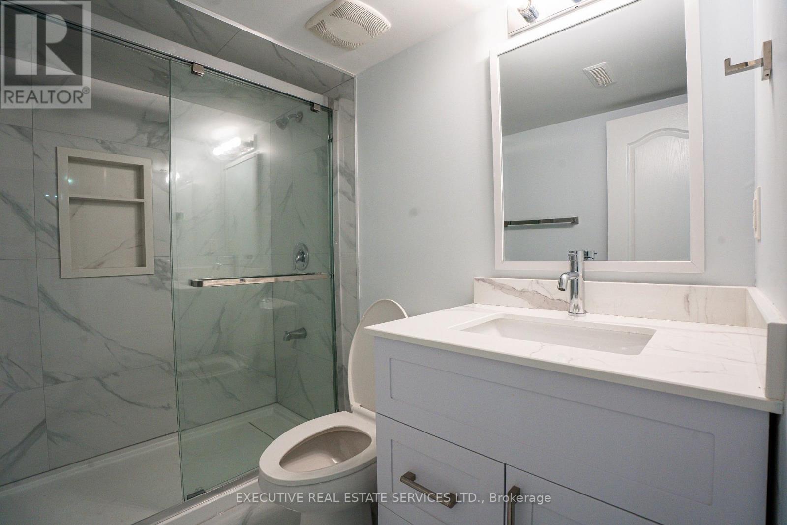 17 Forsyth Crescent, Brampton, Ontario  L6X 5N2 - Photo 8 - W13520654