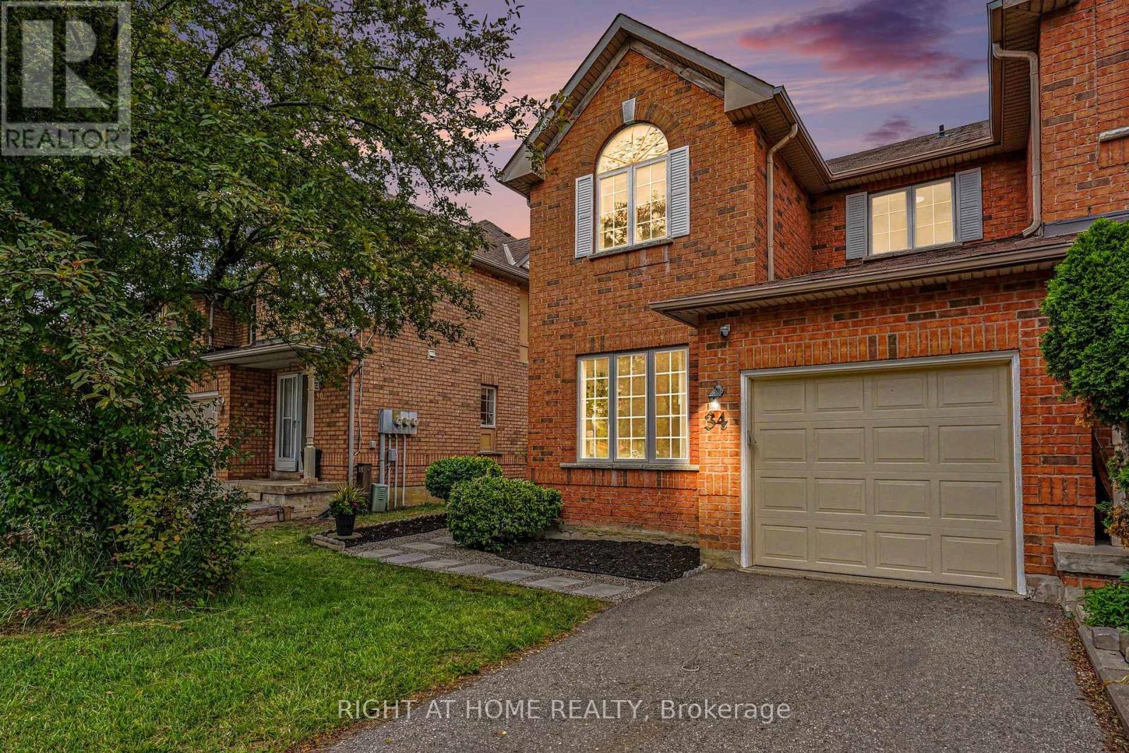 34 - 35 MALTA AVENUE, Brampton, Ontario