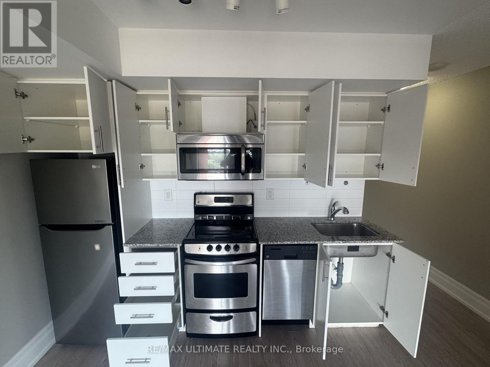 516 - 800 Lawrence Avenue W, Toronto, Ontario  M6A 0B1 - Photo 3 - W13520764