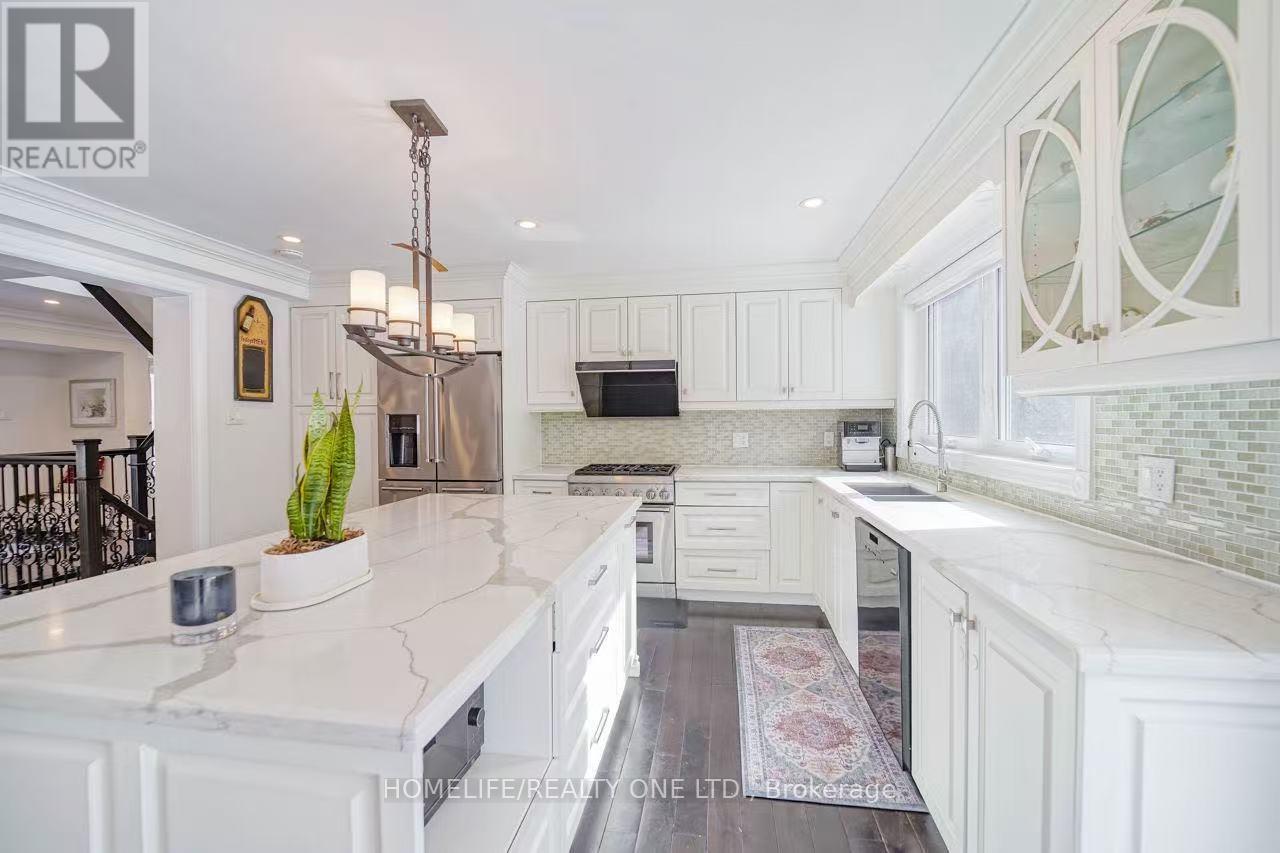 31 Bearwood Drive, Toronto, Ontario  M9A 4G5 - Photo 15 - W13515860