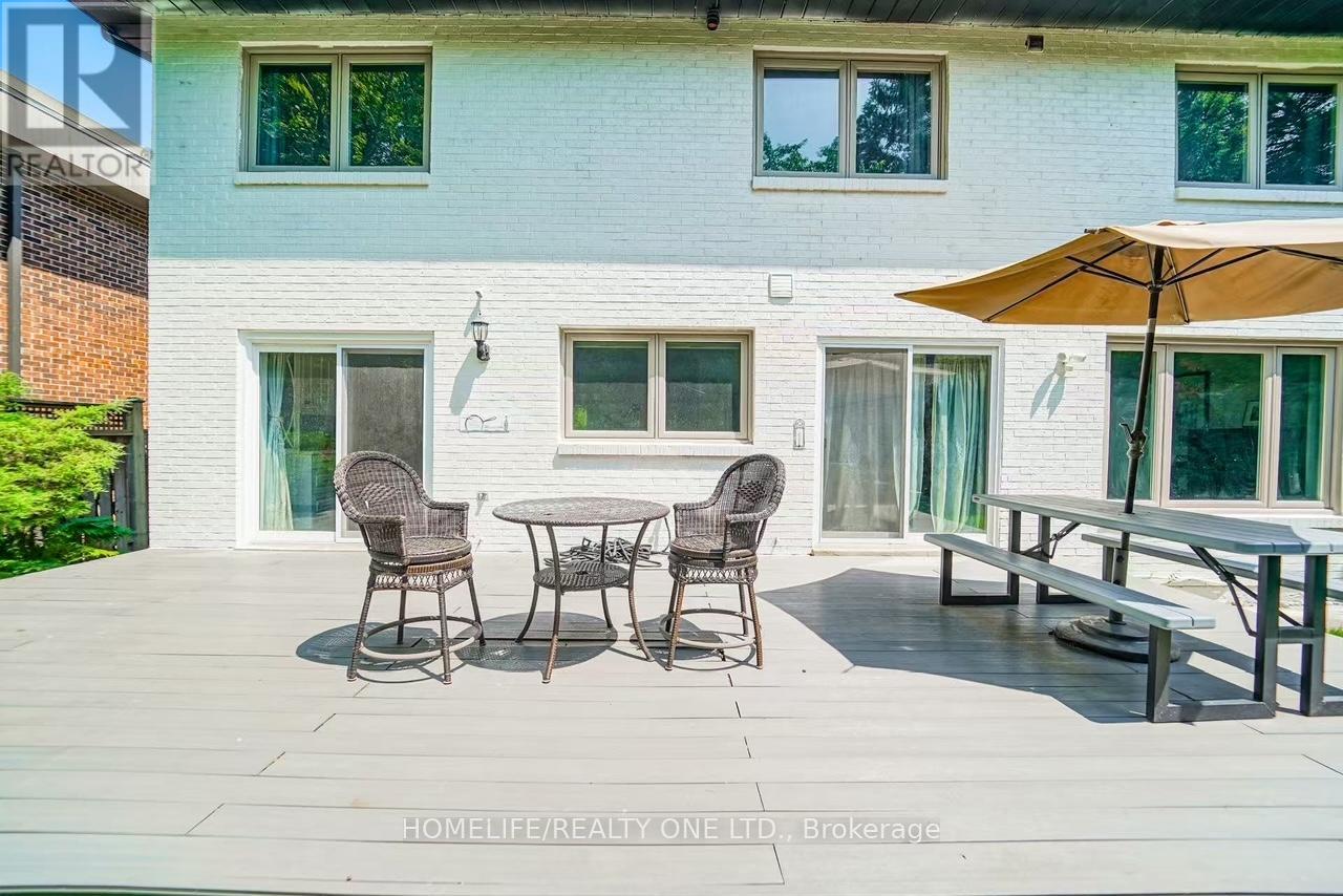 31 Bearwood Drive, Toronto, Ontario  M9A 4G5 - Photo 37 - W13515860