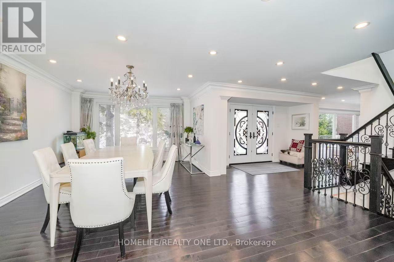 31 Bearwood Drive, Toronto, Ontario  M9A 4G5 - Photo 18 - W13515860