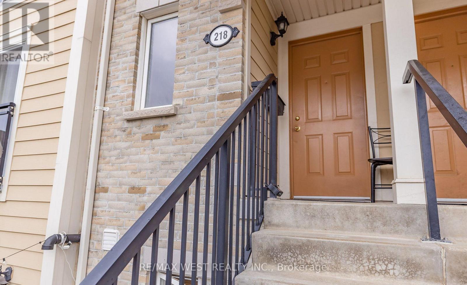218 - 4975 Southampton Drive, Mississauga, Ontario L5M 8E1 - Photo 2 - W13518230
