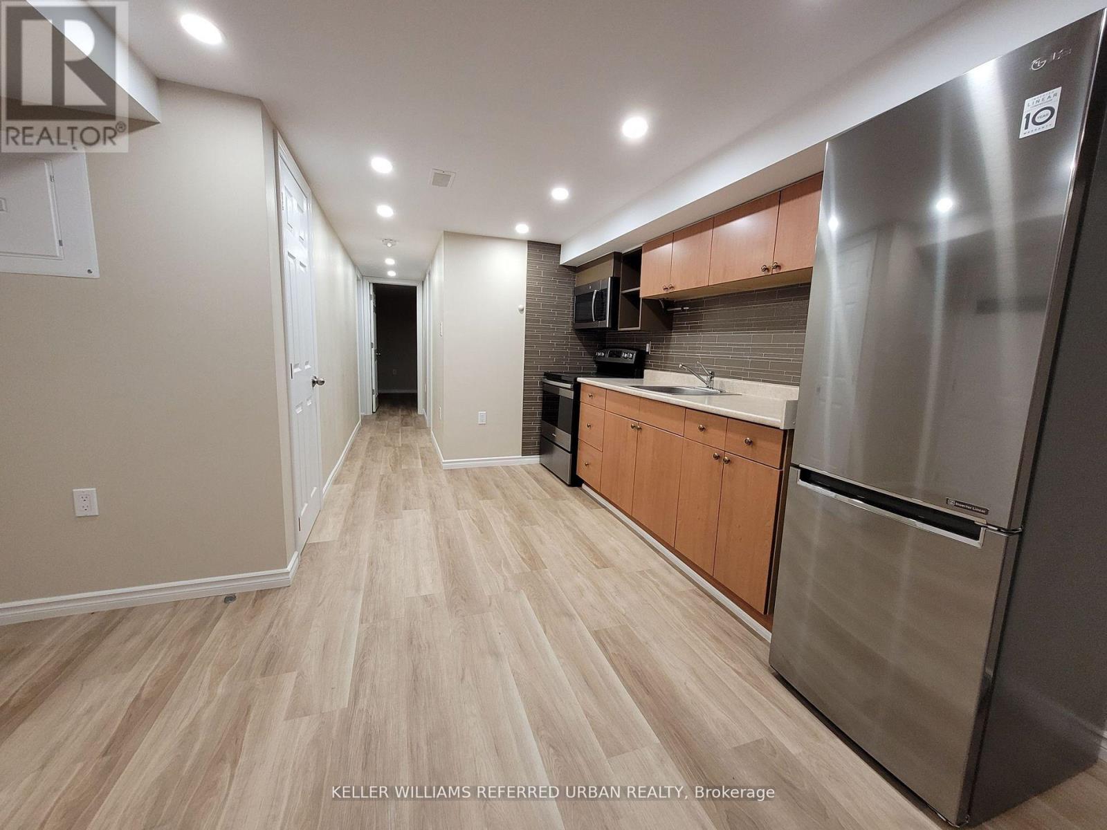 Lower - 163 Livingstone Avenue, Toronto, Ontario  M6E 2L9 - Photo 3 - W13520364