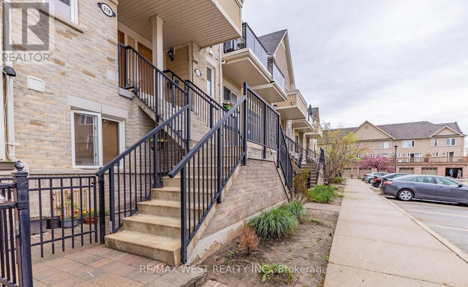 218 - 4975 SOUTHAMPTON DRIVE, Mississauga, Ontario