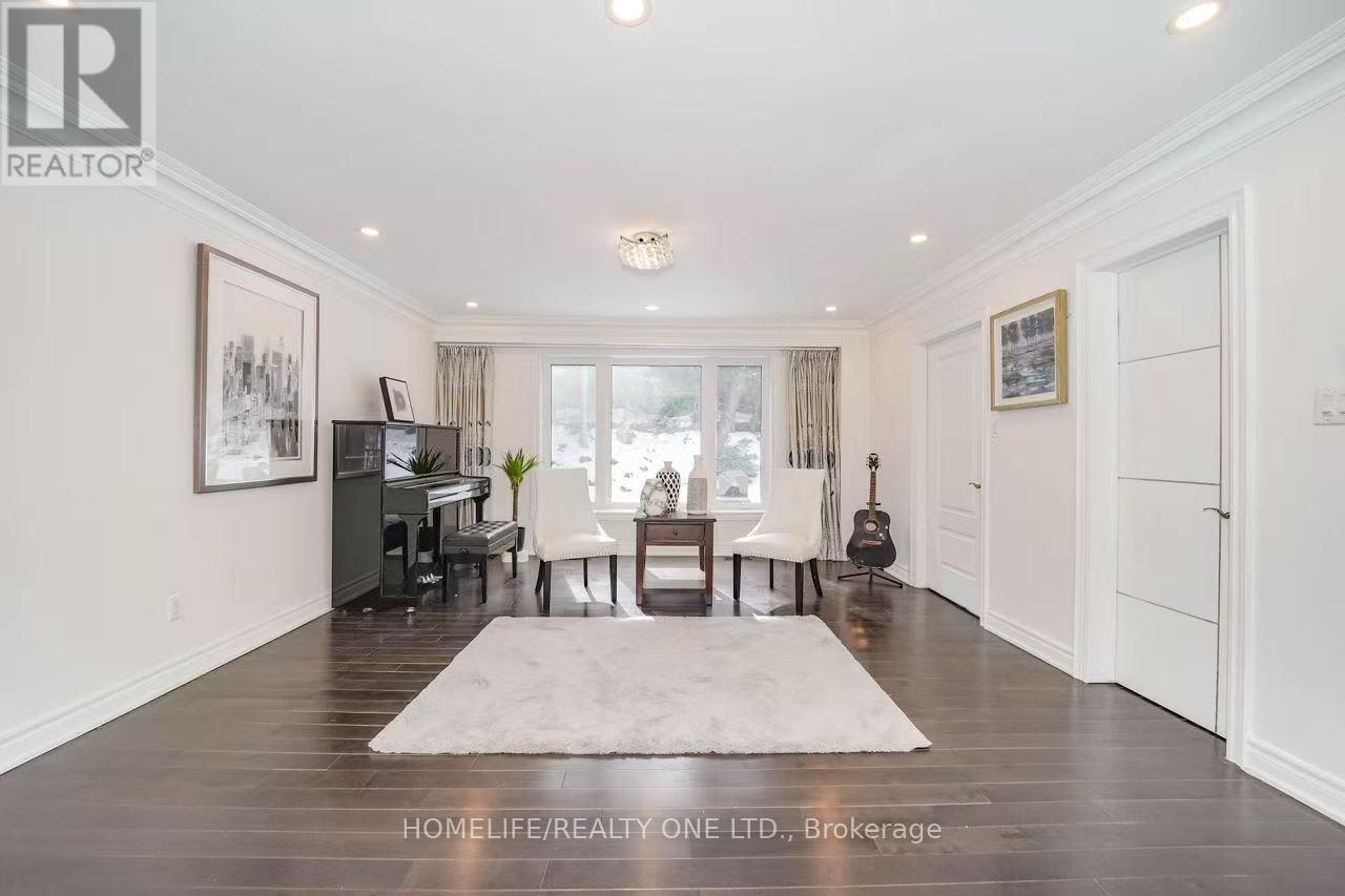 31 Bearwood Drive, Toronto, Ontario  M9A 4G5 - Photo 13 - W13515860
