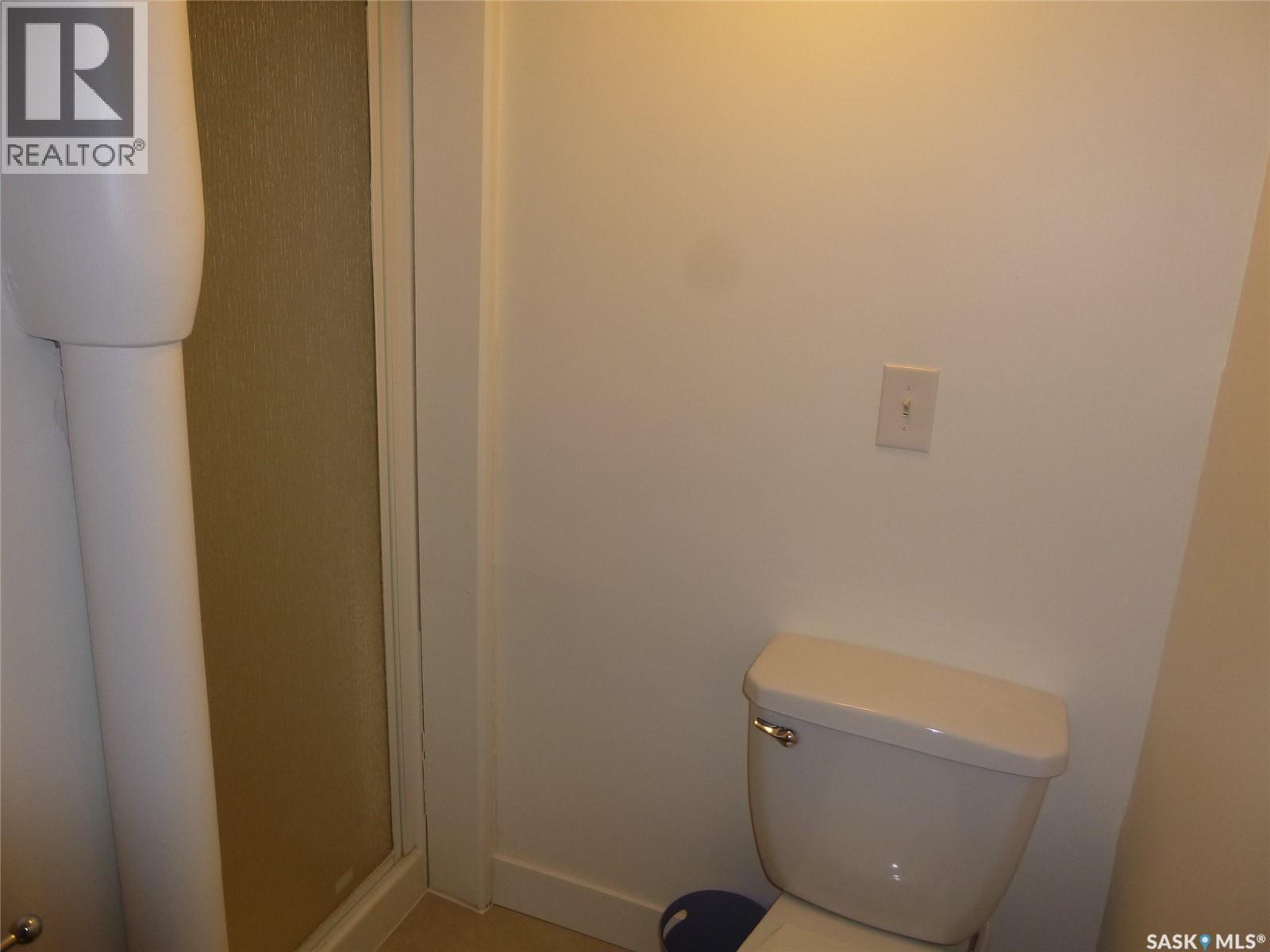 2458 Broder Street, Regina, Saskatchewan  S4N 3T2 - Photo 9 - SK041454