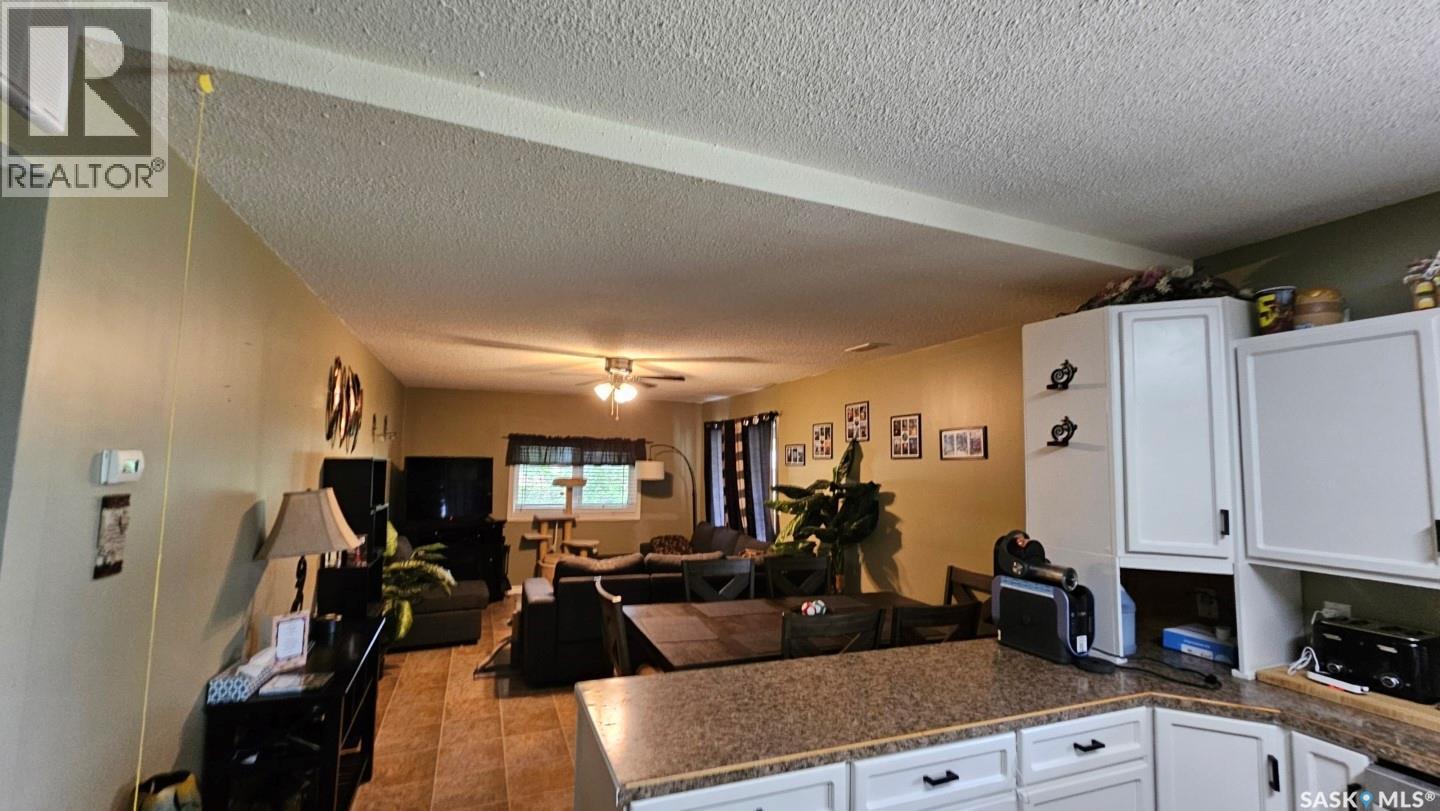 208 Warwick Street, Neville, Saskatchewan  S0N 1T0 - Photo 12 - SK041437