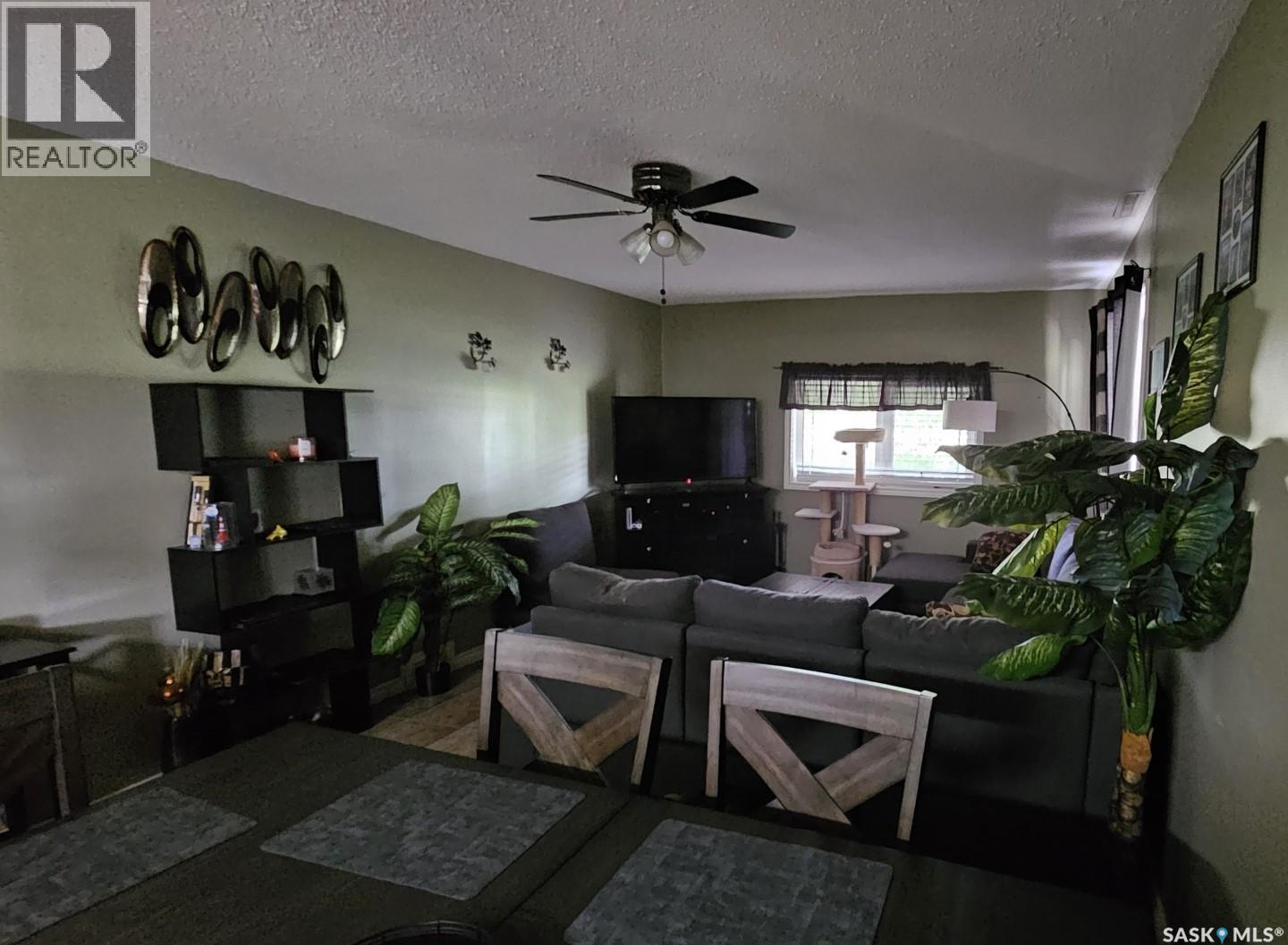 208 Warwick Street, Neville, Saskatchewan  S0N 1T0 - Photo 15 - SK041437