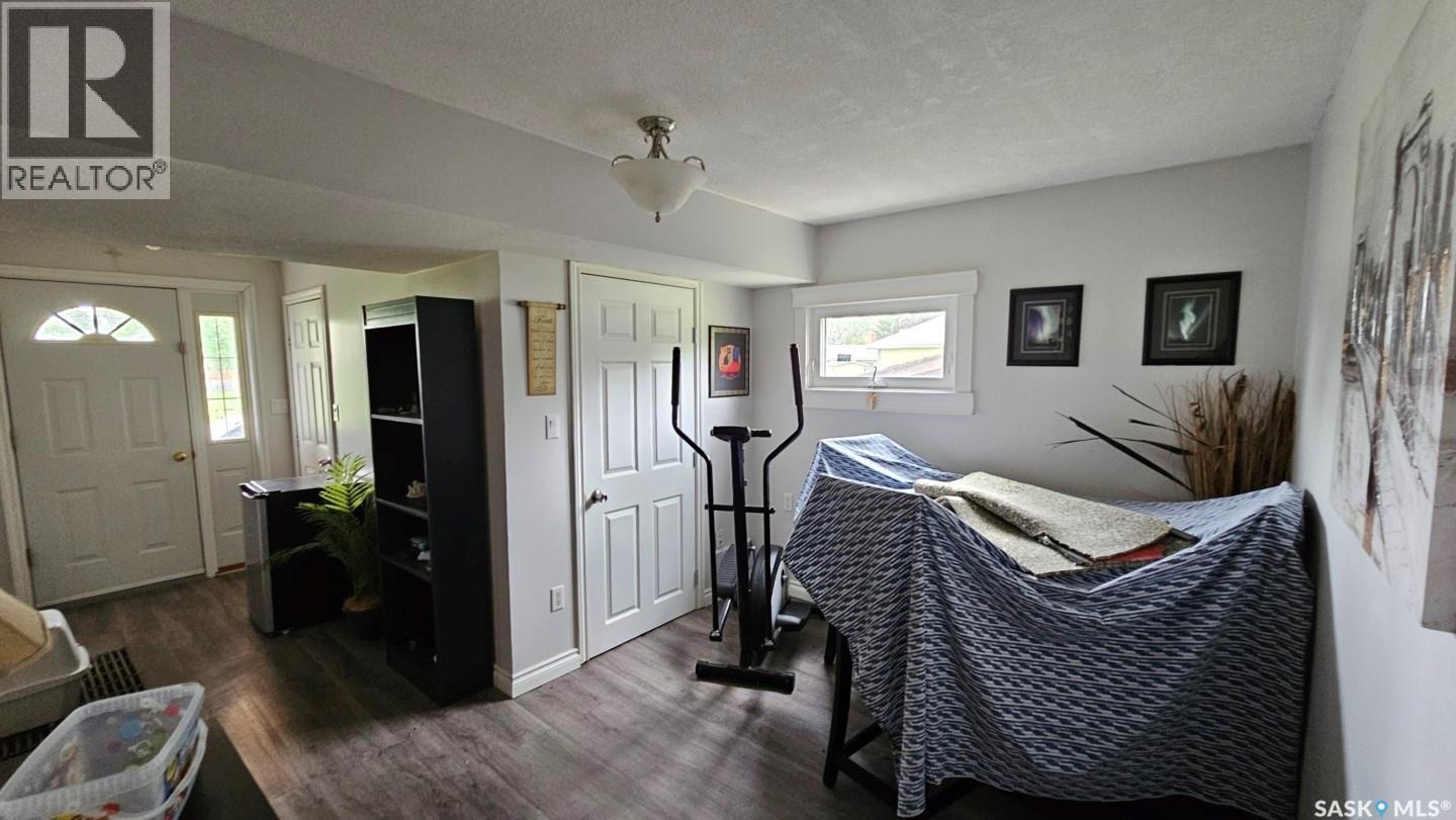 208 Warwick Street, Neville, Saskatchewan  S0N 1T0 - Photo 18 - SK041437