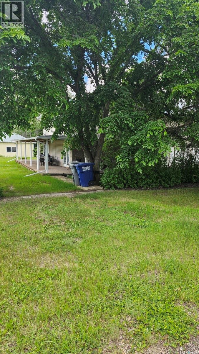 208 Warwick Street, Neville, Saskatchewan  S0N 1T0 - Photo 3 - SK041437
